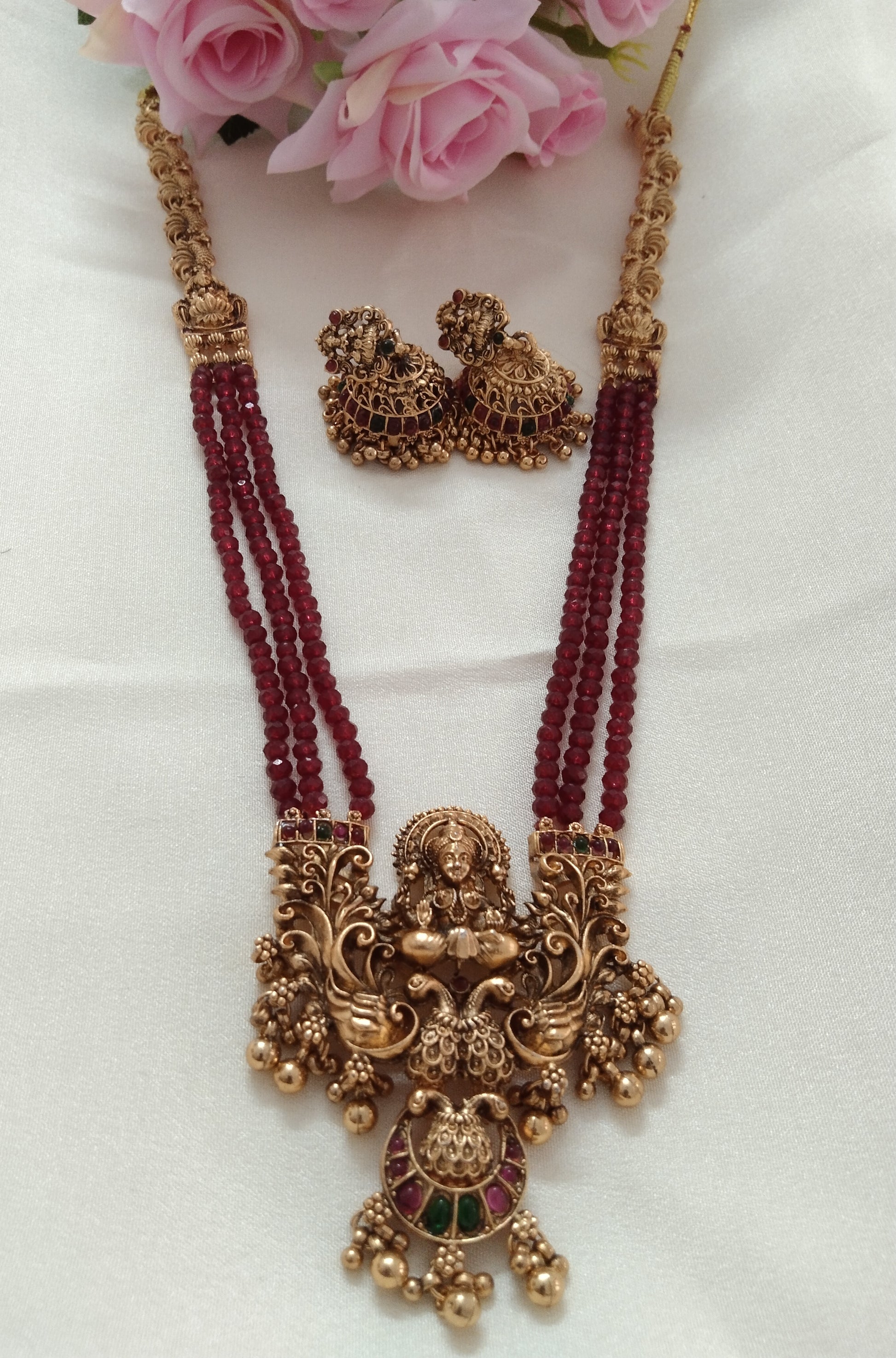 Lakshmi Pendant Bead Long Necklace Set V1