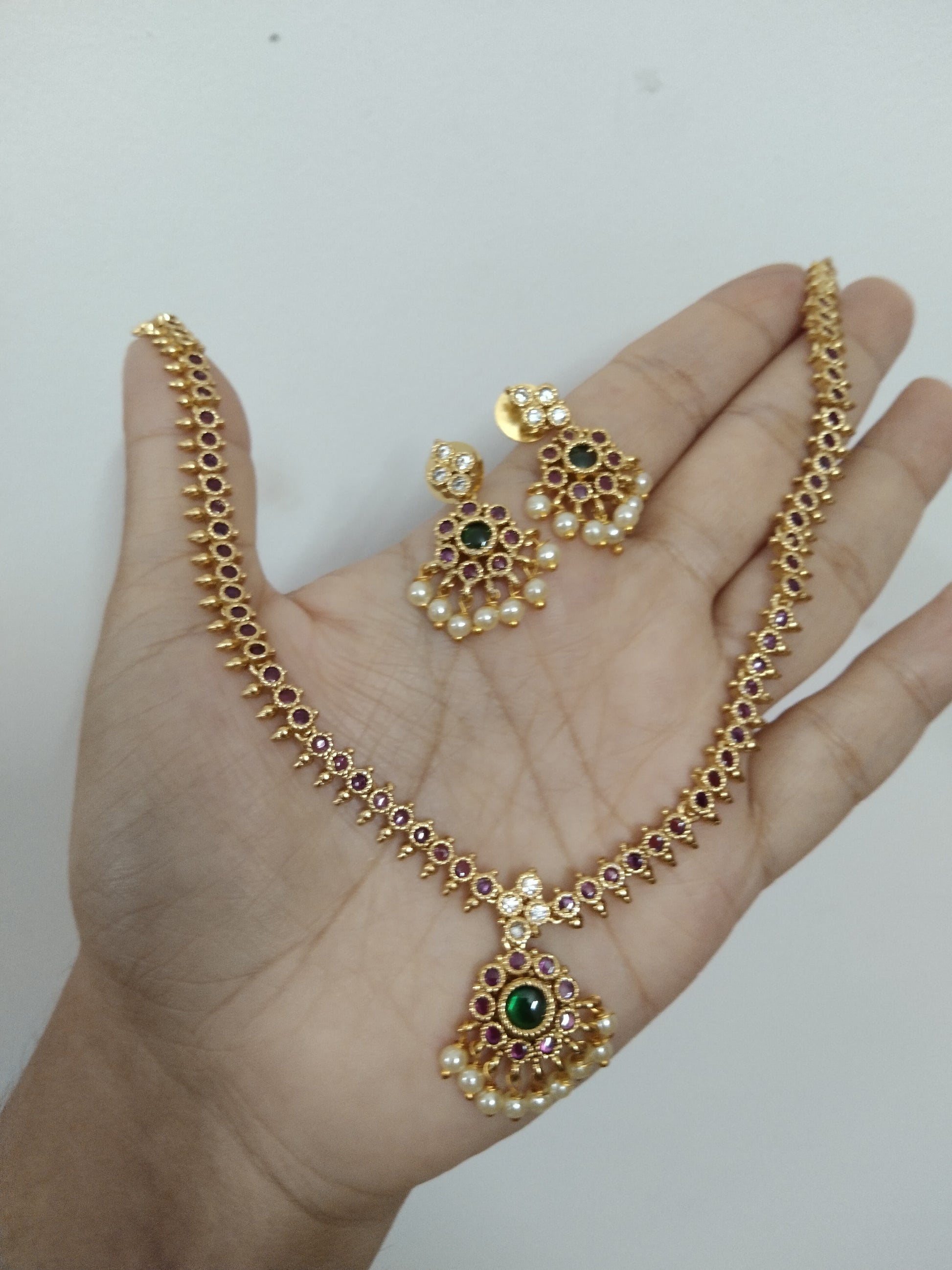 Kemp Stone Necklace Set