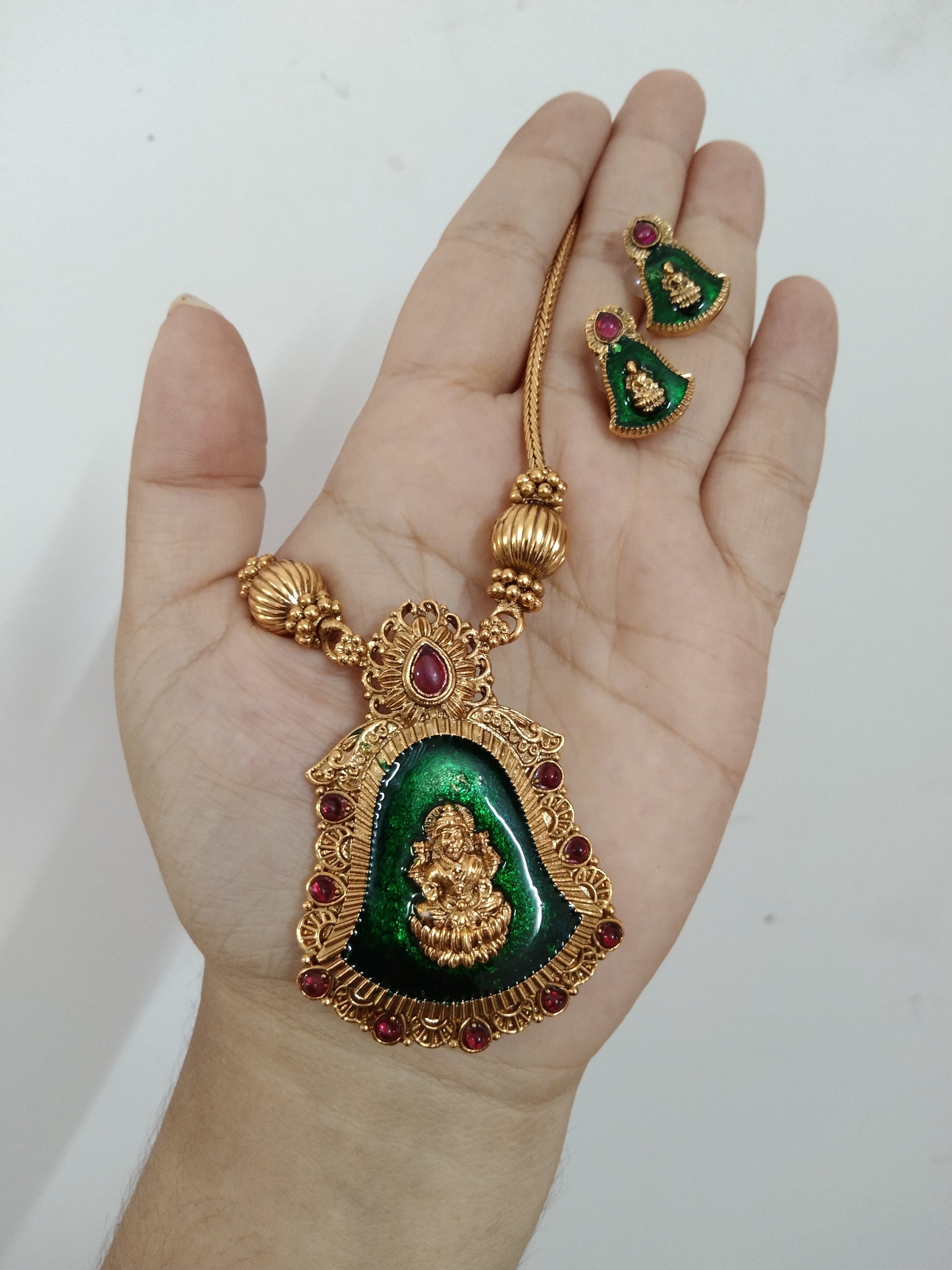 Lakshmi Pendant Enamel Necklace Set