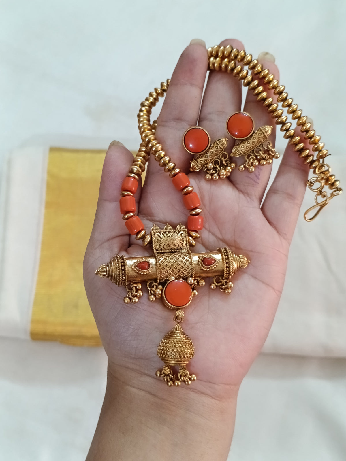 Coral Pendant Mid Long Necklace Set V262