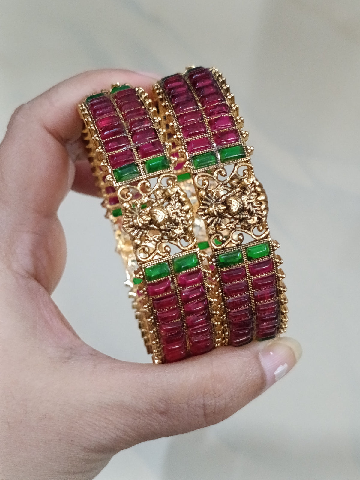 Lakshmi Kemp Stone Bangles Of 2 V265