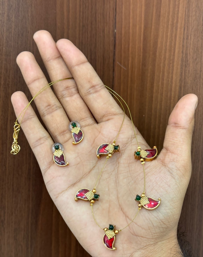 Invisible Palakka Mango Necklace Set