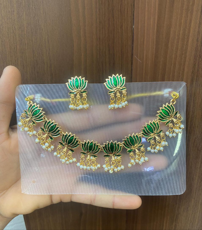 Green Lotus Pearl Drop Necklace Set