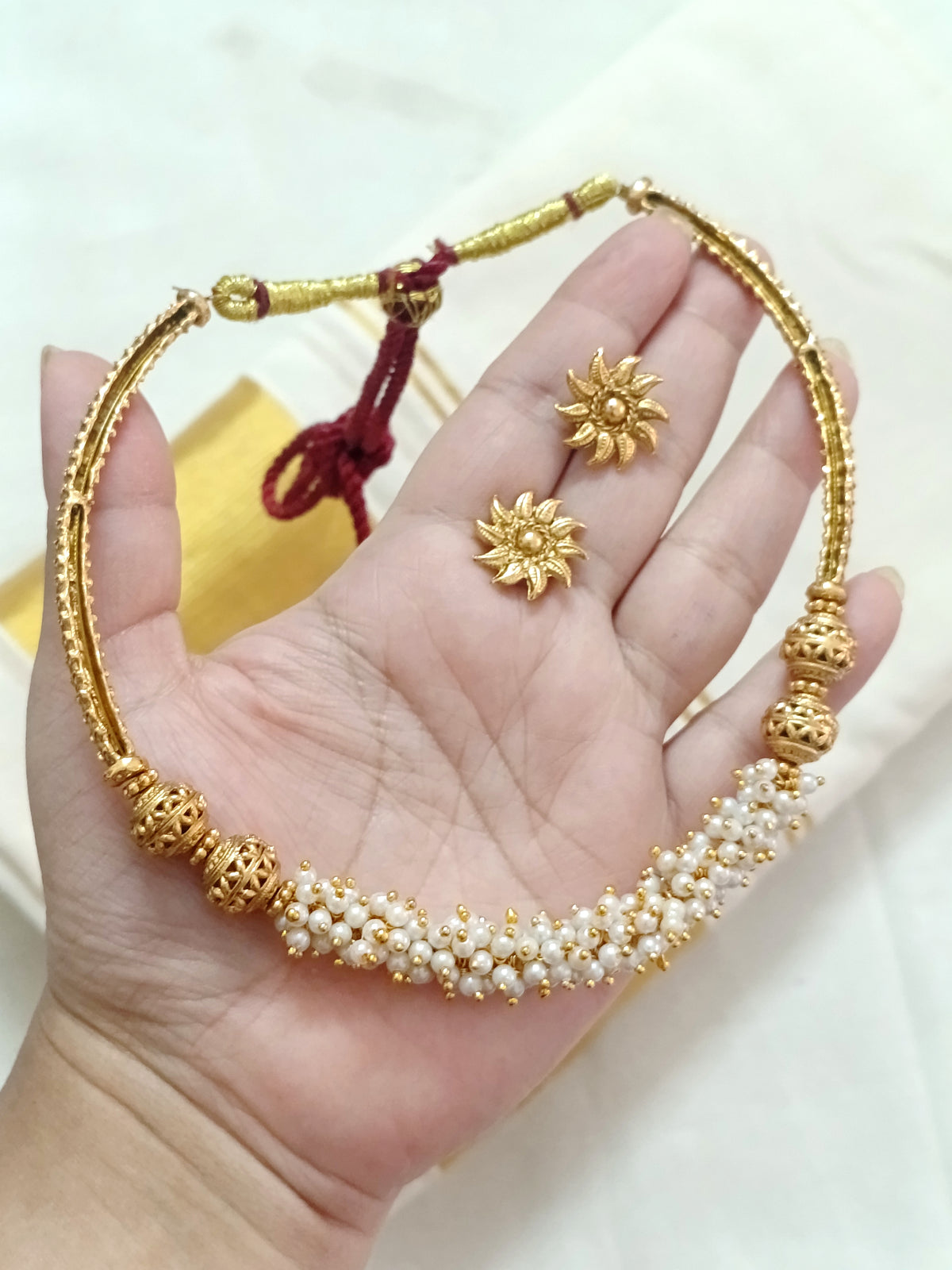 Simple Pearl Hasli Necklace Set