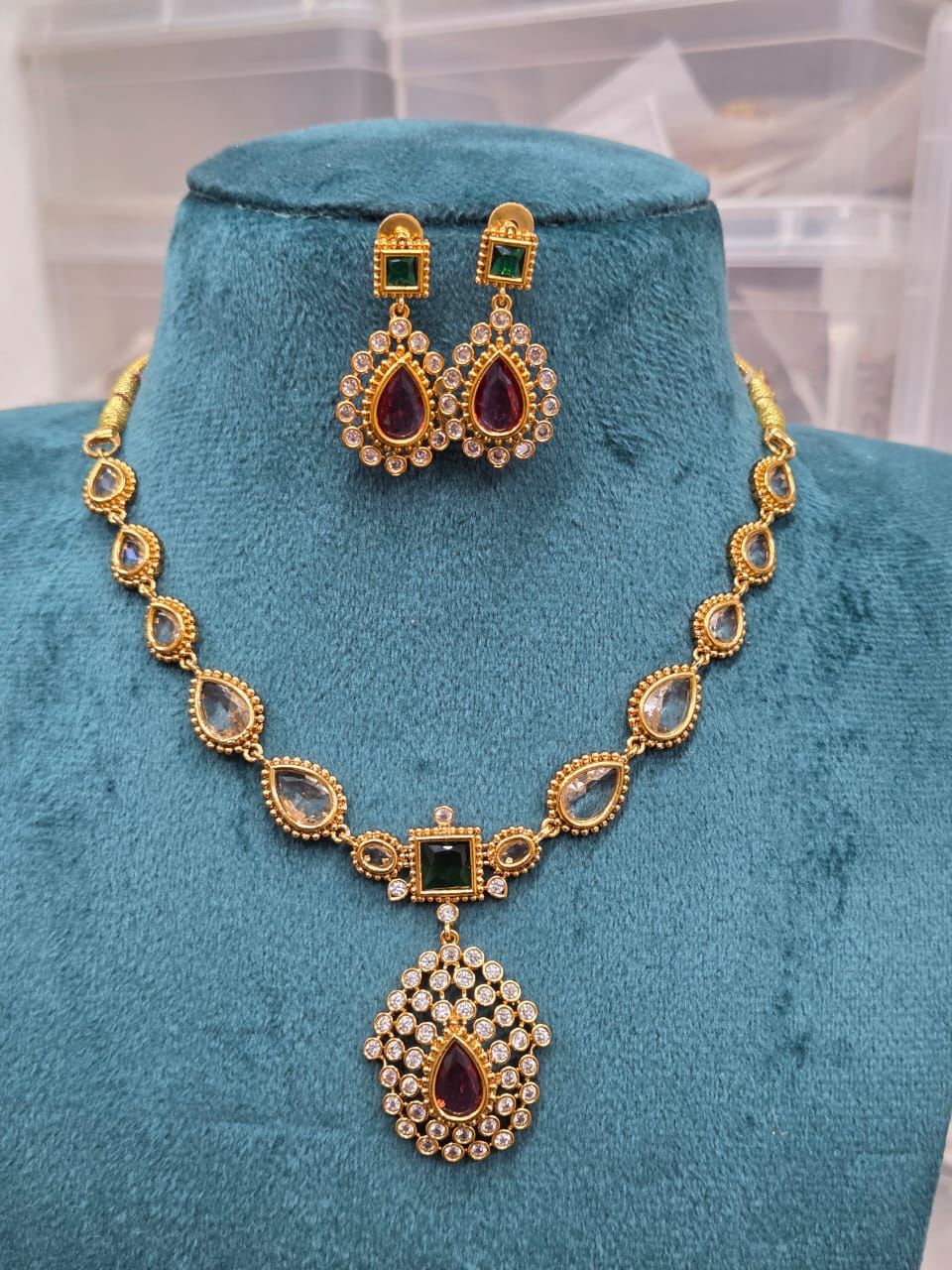 Celebrity Inspired AD Stone Necklace Set