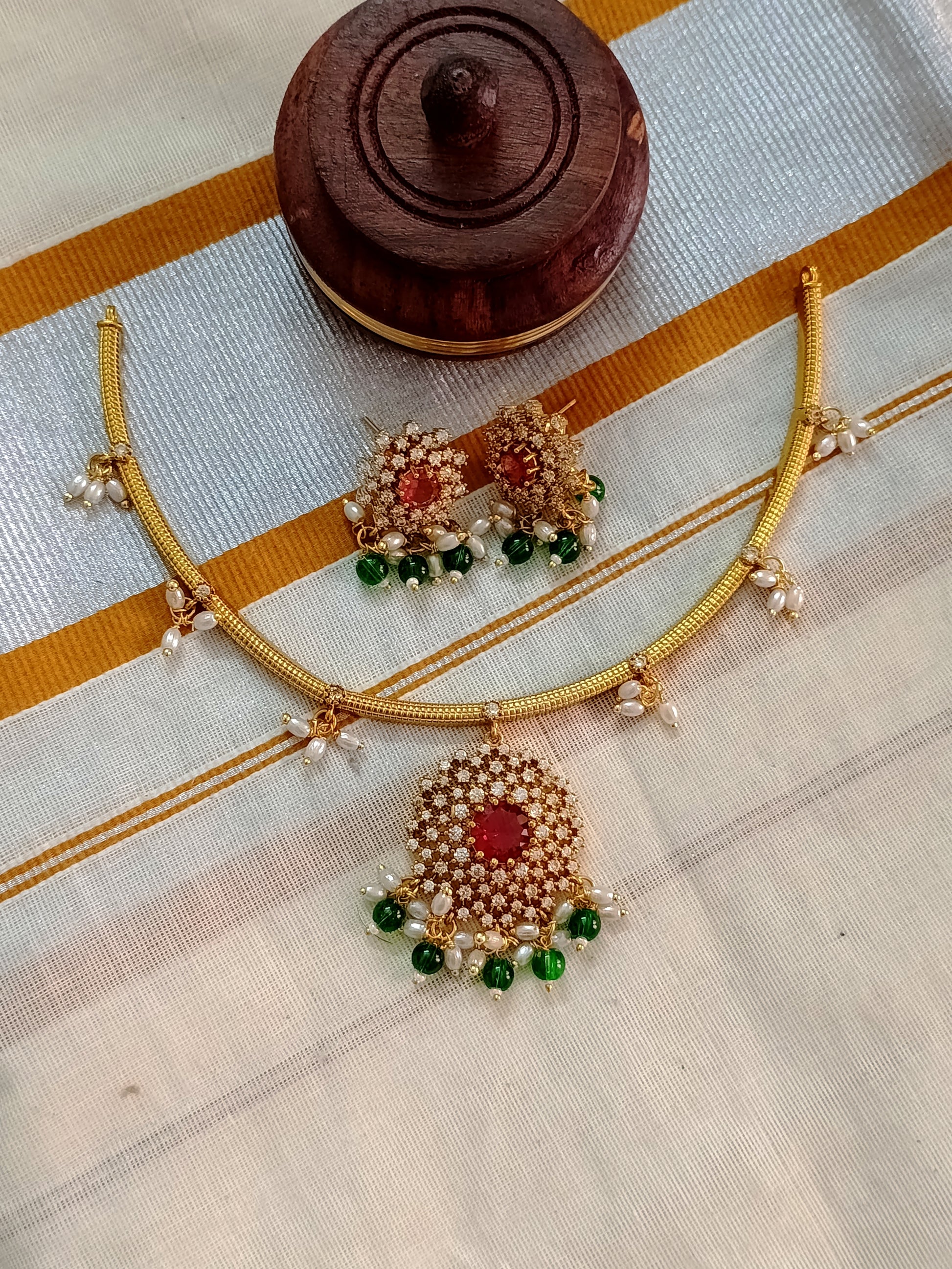 Matte Finish Non Idol Hasli Necklace Set