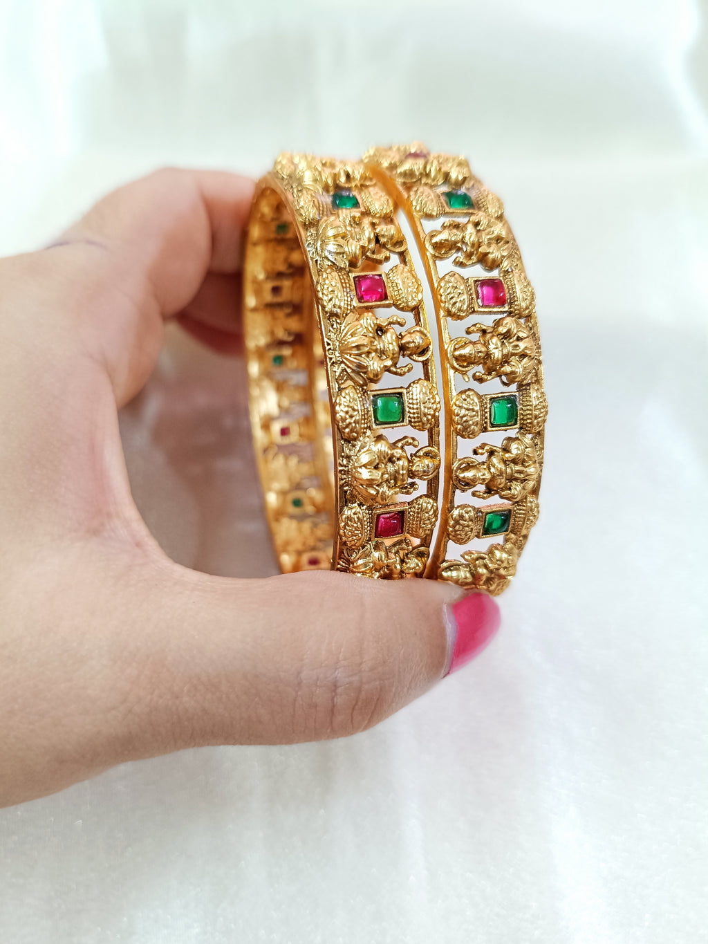 Simple Lakshmi Kemp Stone Bangle Set of 2