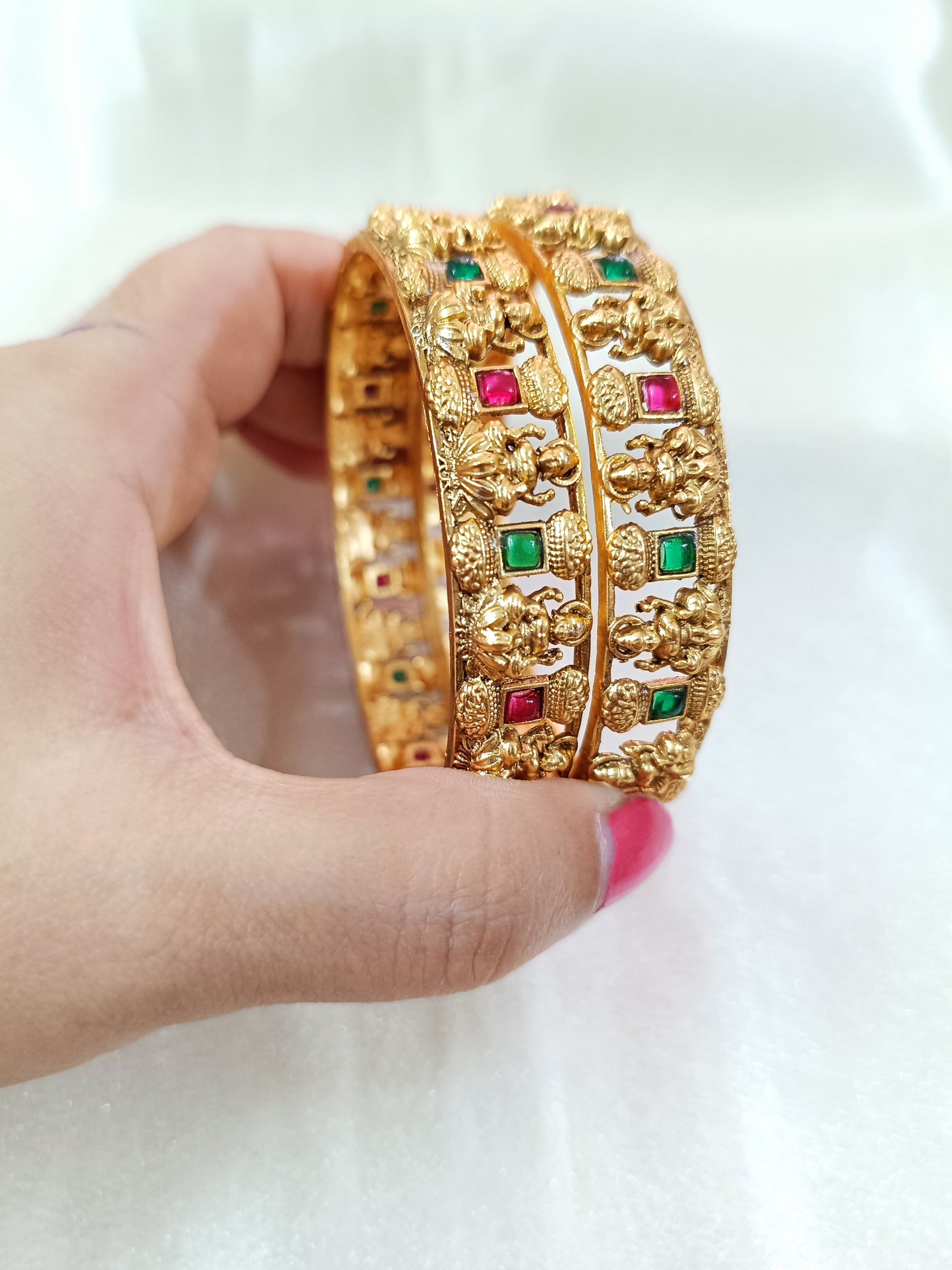 Simple Lakshmi Kemp Stone Bangle Set of 2