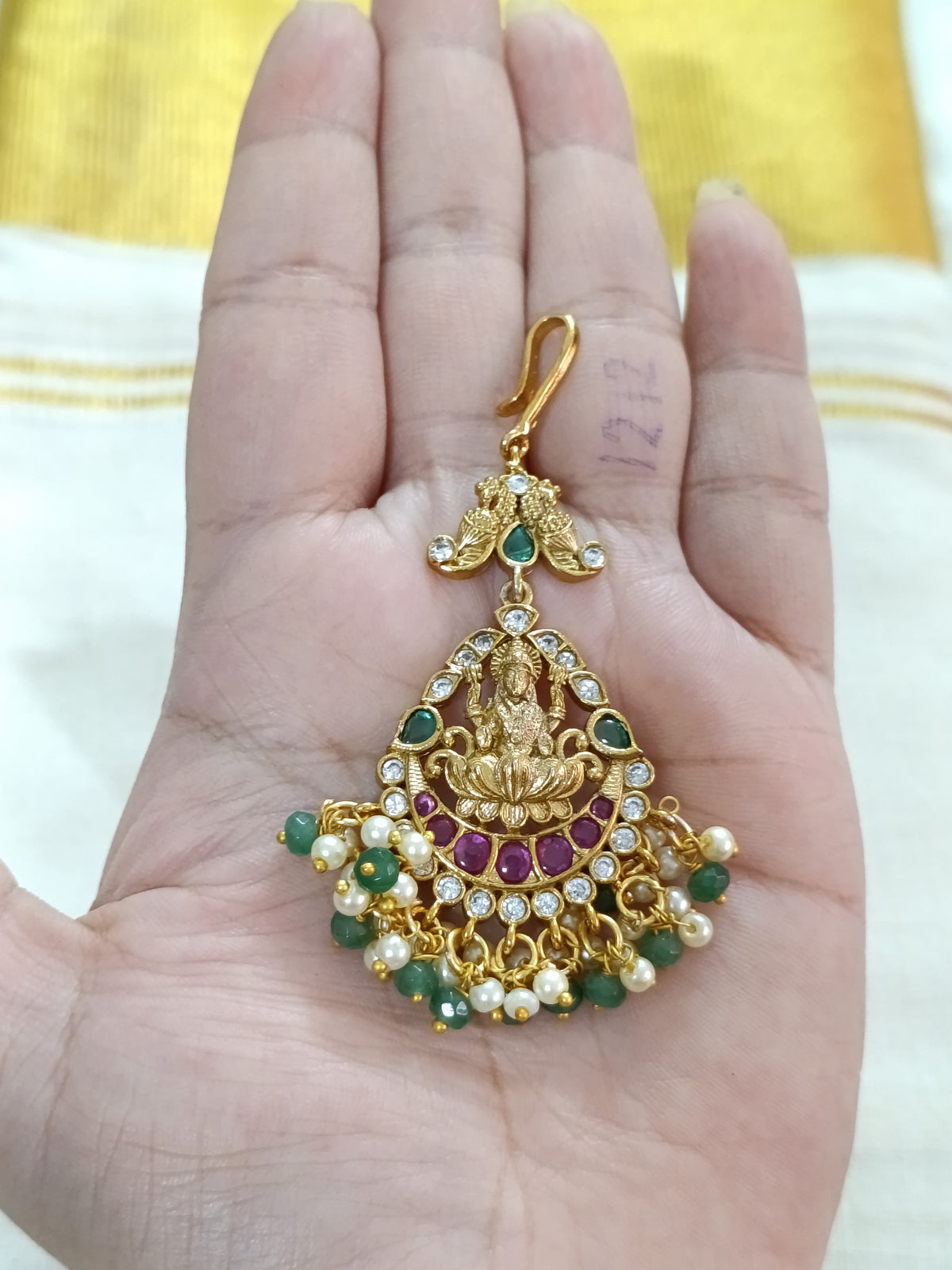 Lakshmi Maang Tikka V01
