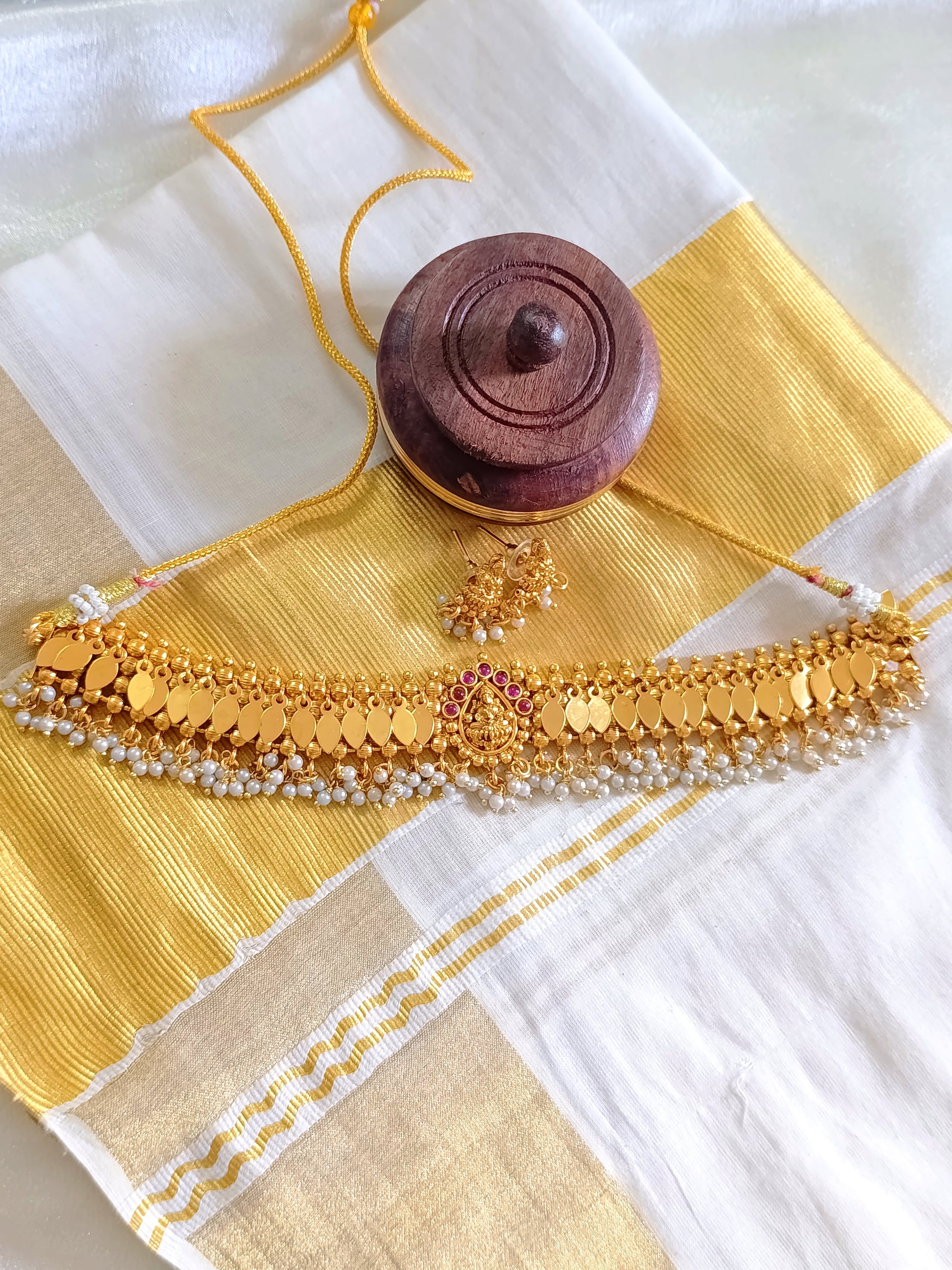 Matte Finish Lakshmi Elakathali Choker Set
