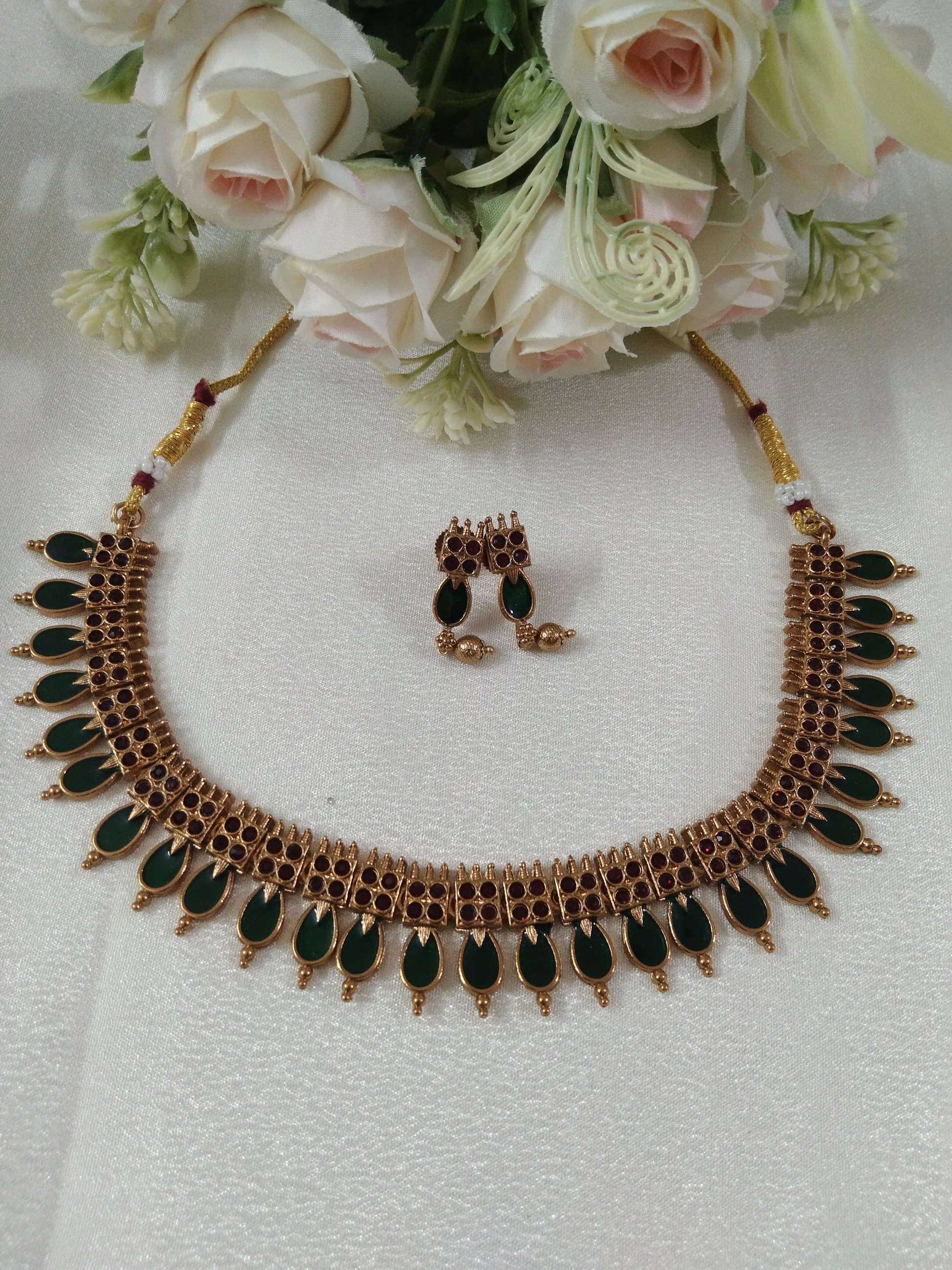 Kerala Royal Nagapadam Necklace Set
