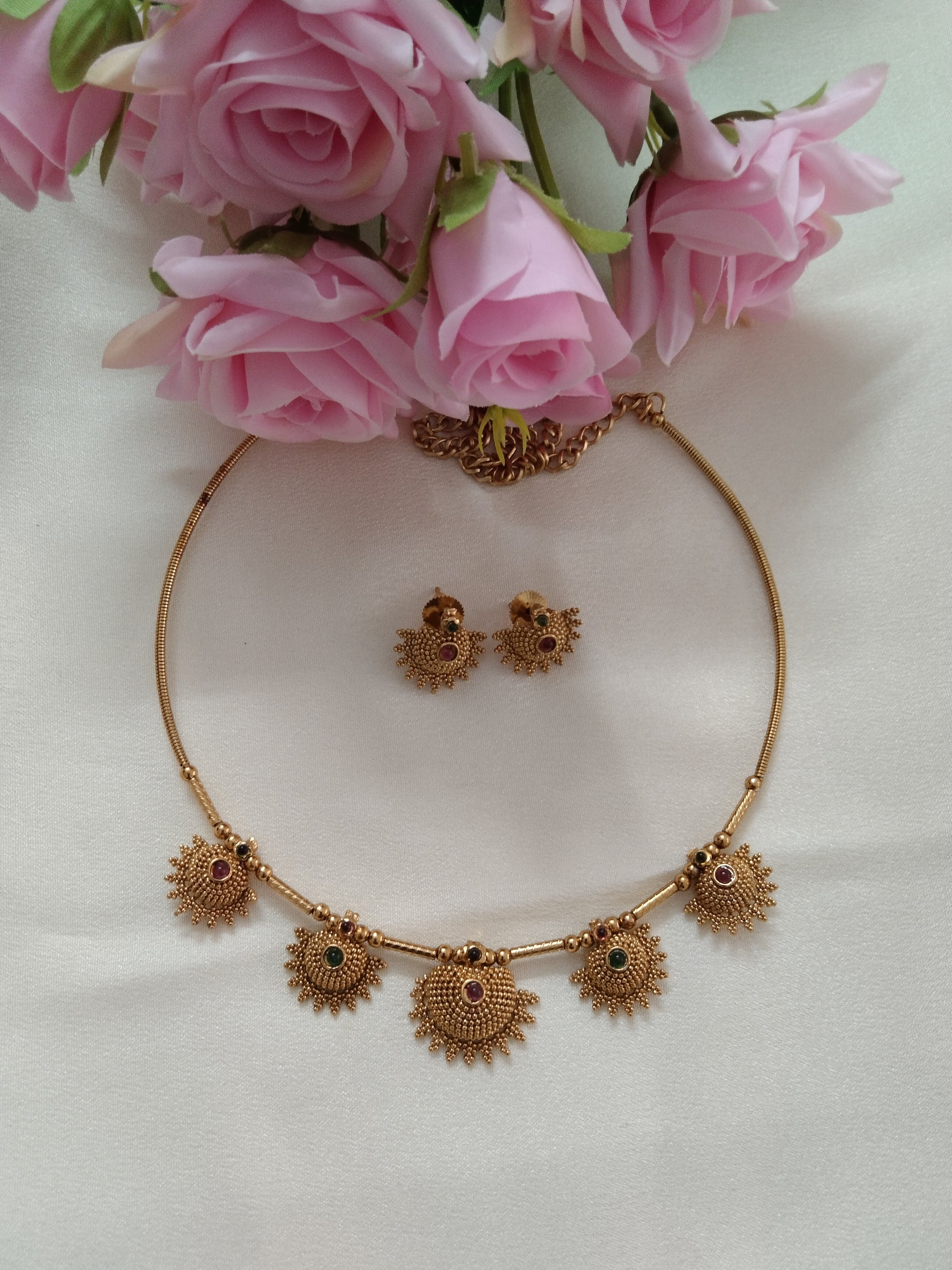 Floral Hasli Necklace Set