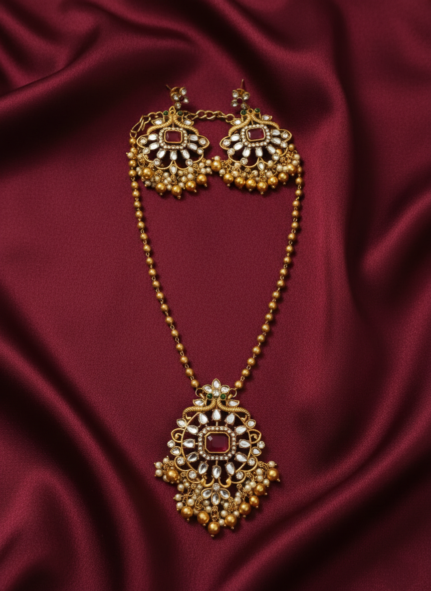 Matte Finish Pendant Necklace Set