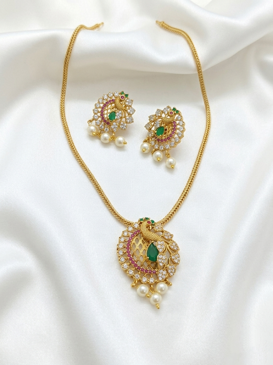Peacock pearl Drop Choker