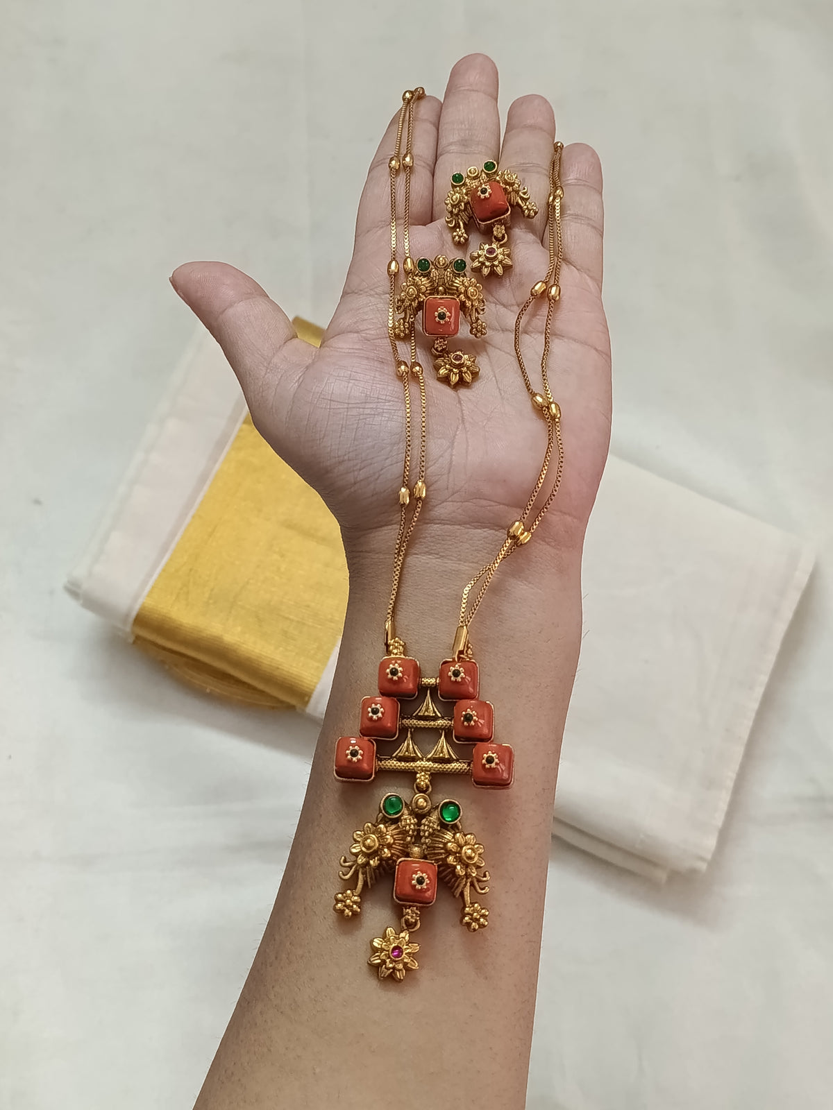 Coral Pendant Mid Long Necklace Set V2