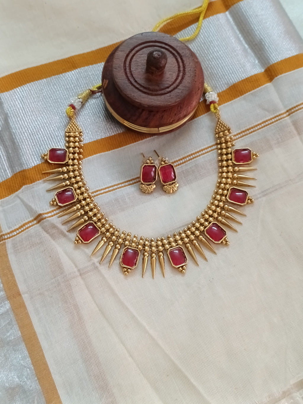 Matte Finish Sufi Mullamottu Necklace Set
