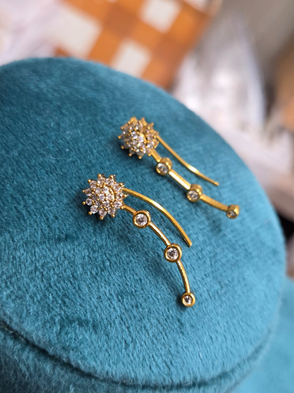 AD Flower Bluetooth Earring