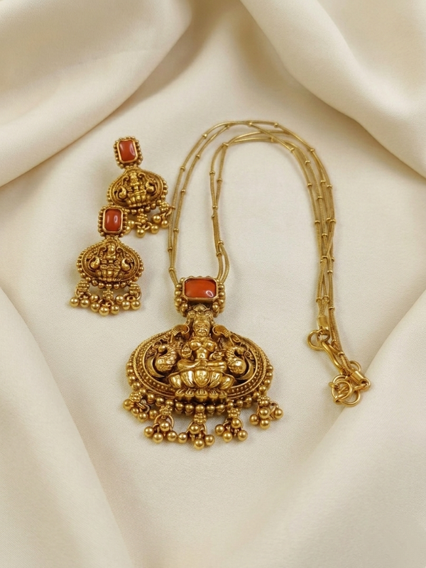 Lakshmi Coral Pendant Necklace Set