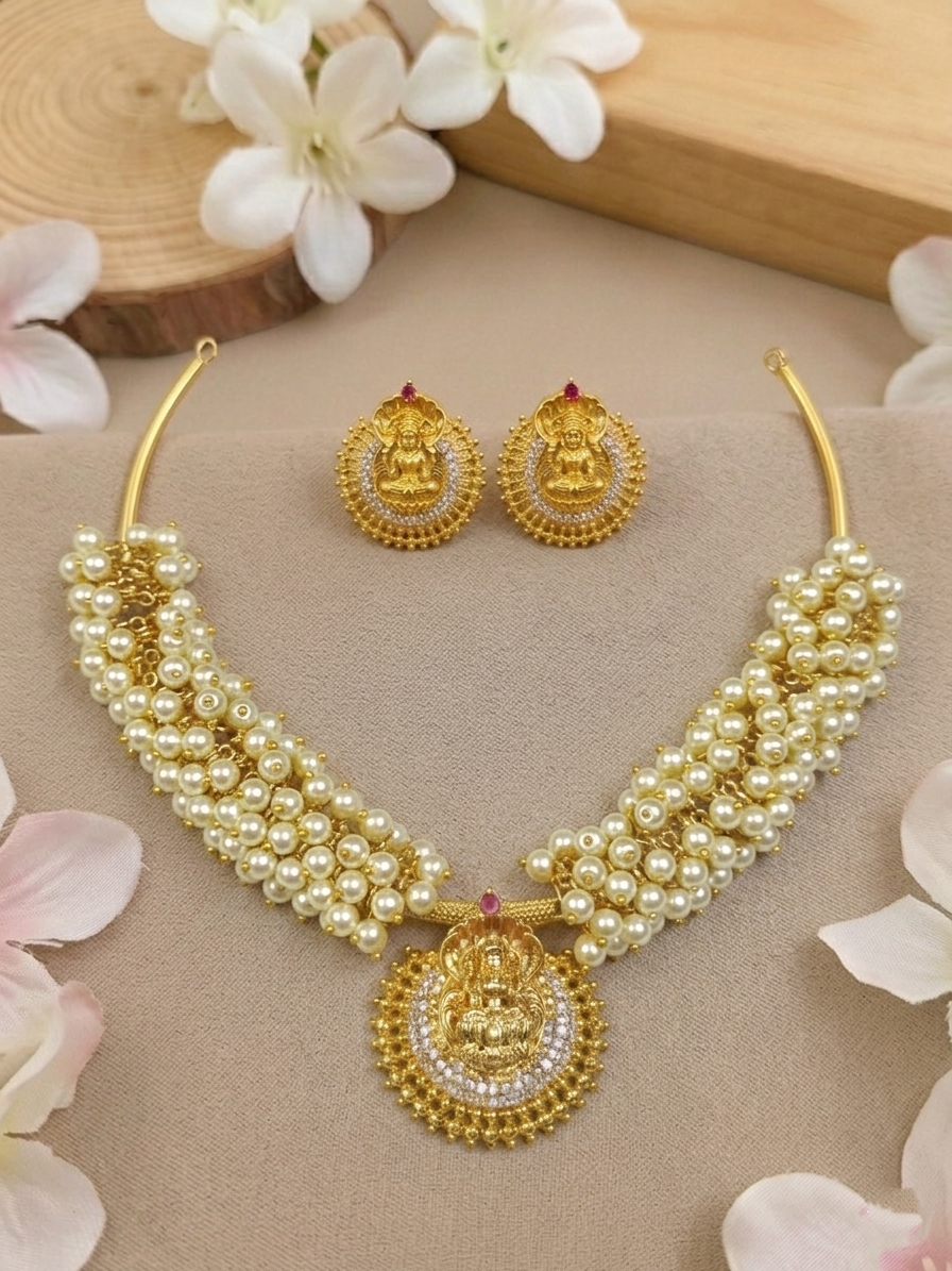 Lakshmi Beaded Hasli Necklace Set