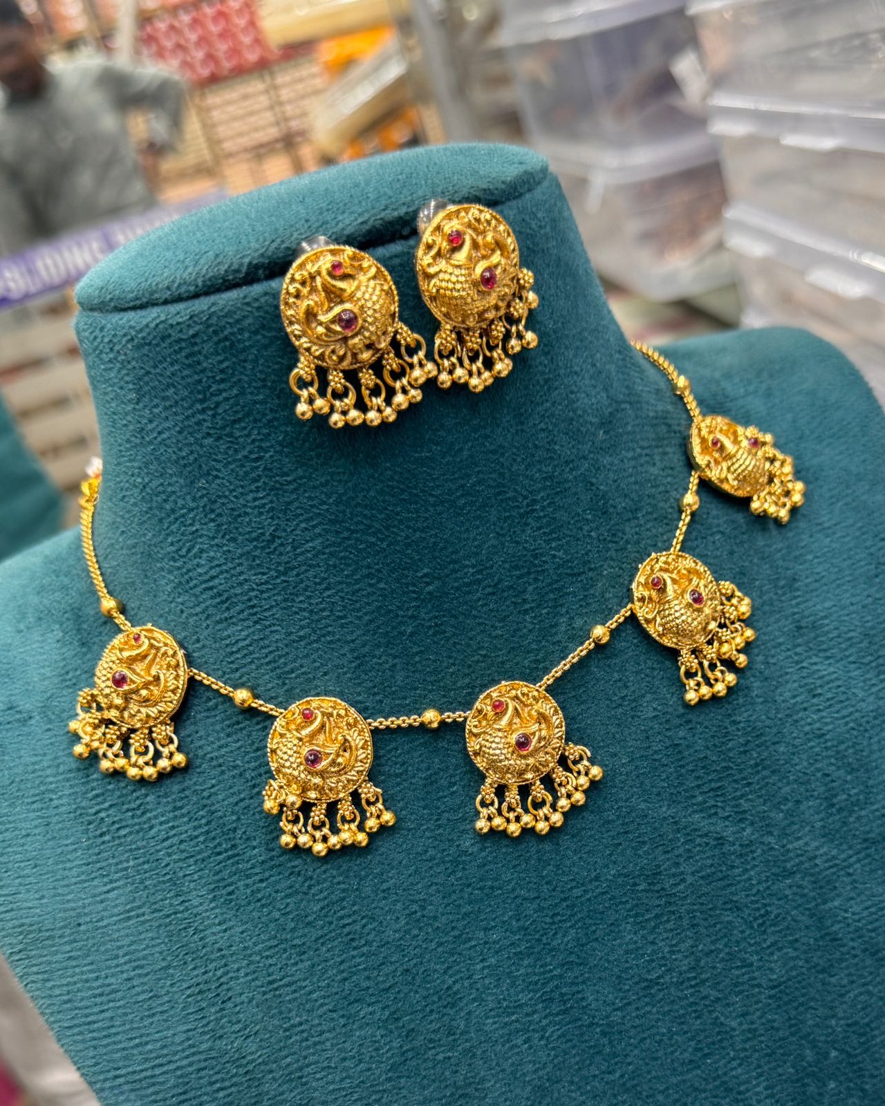 Matte Finish Fusion Peacock Necklace set
