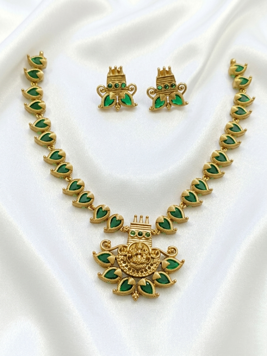 Lakshmi Palakka Manga Necklace Set