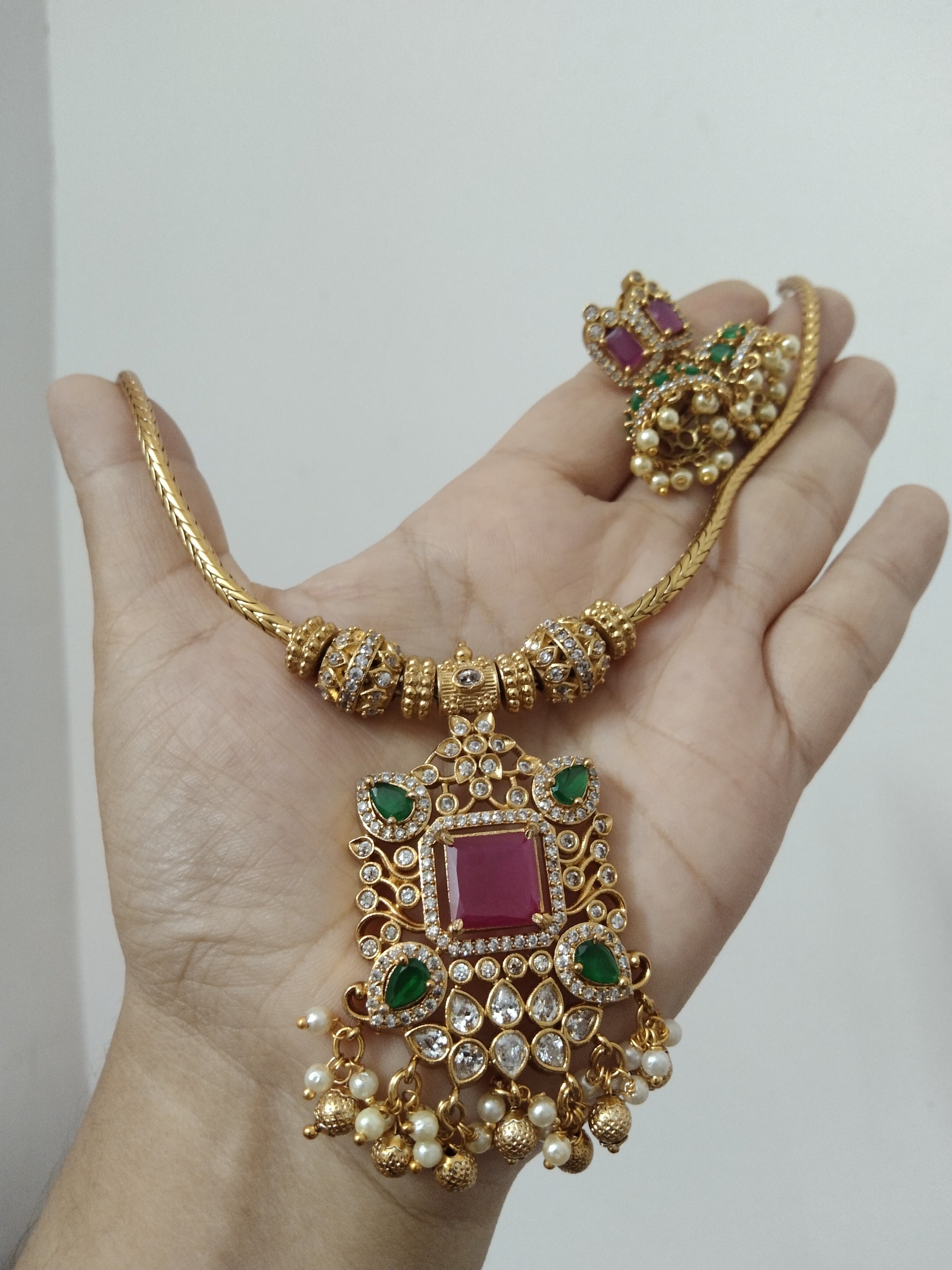 AD Pendant Set V10