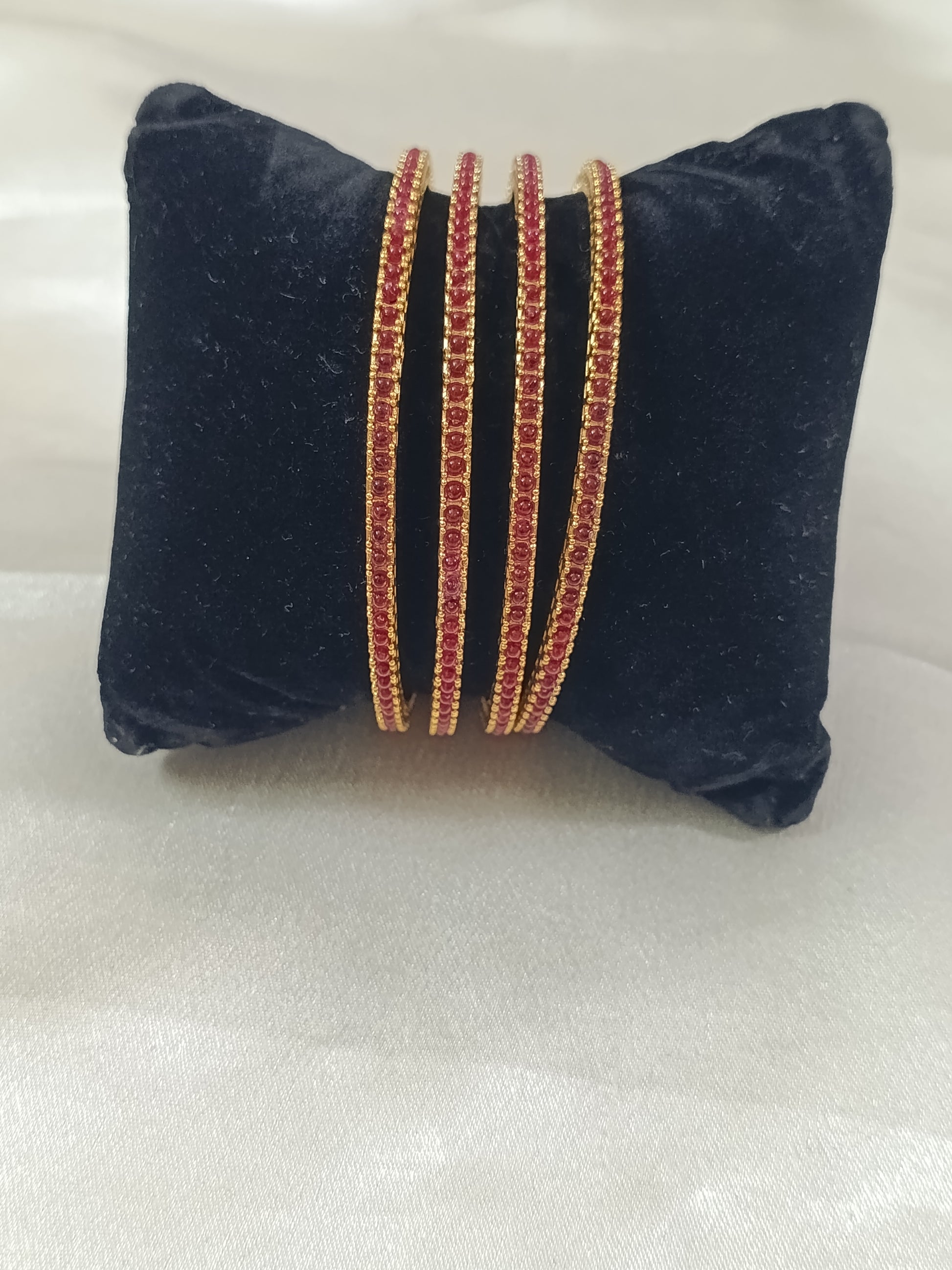 Kemp Stone Bangle of 4