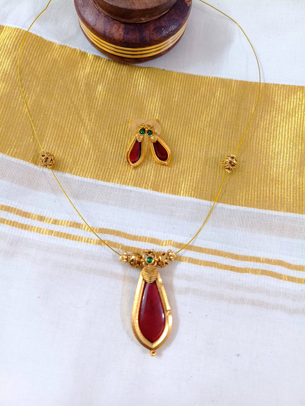 Invisible Nagapadam Necklace Set