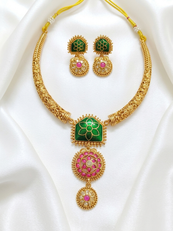 Matte Finish Necklace Set 118