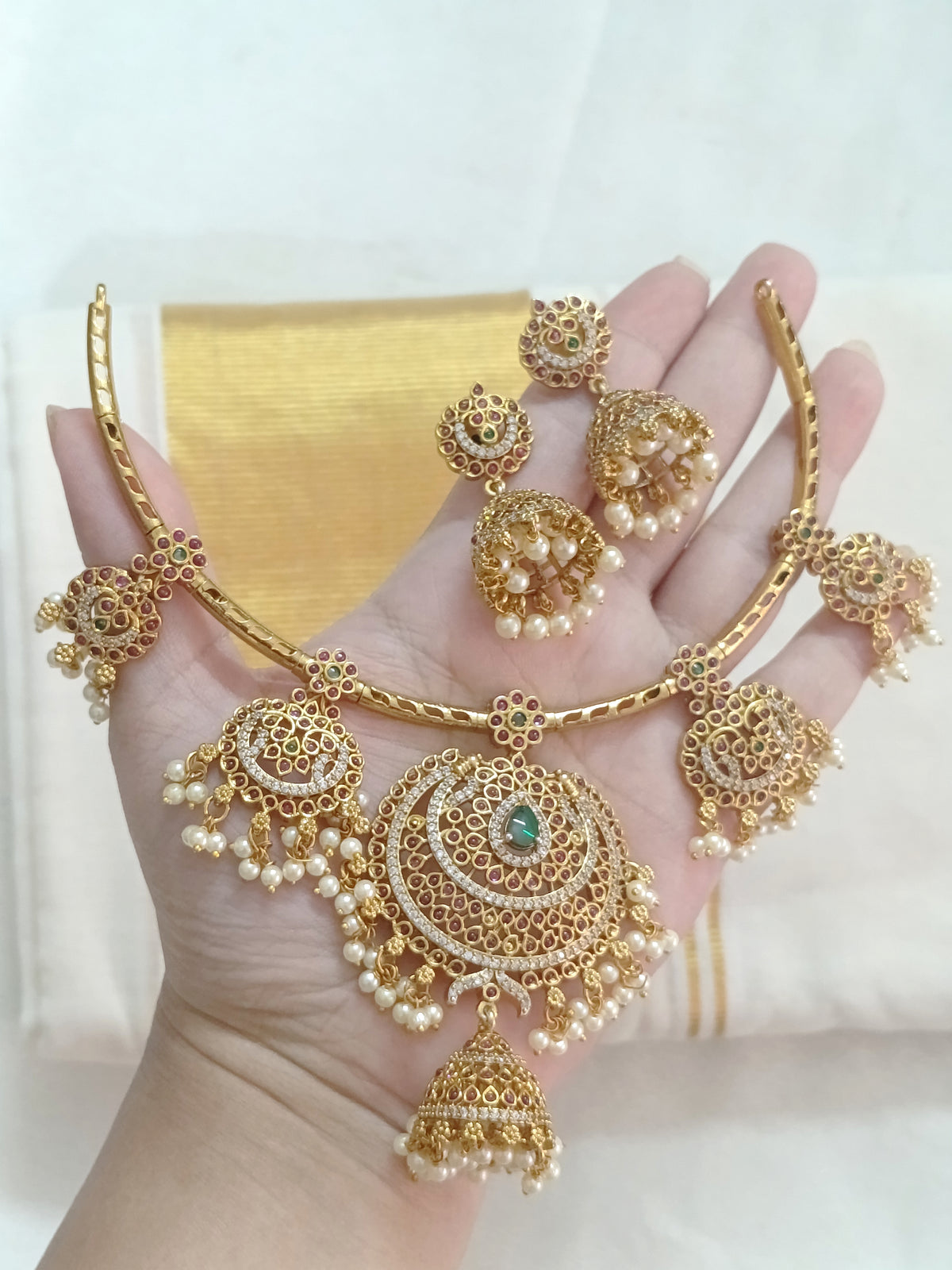 AD Hasli Necklace Set V218