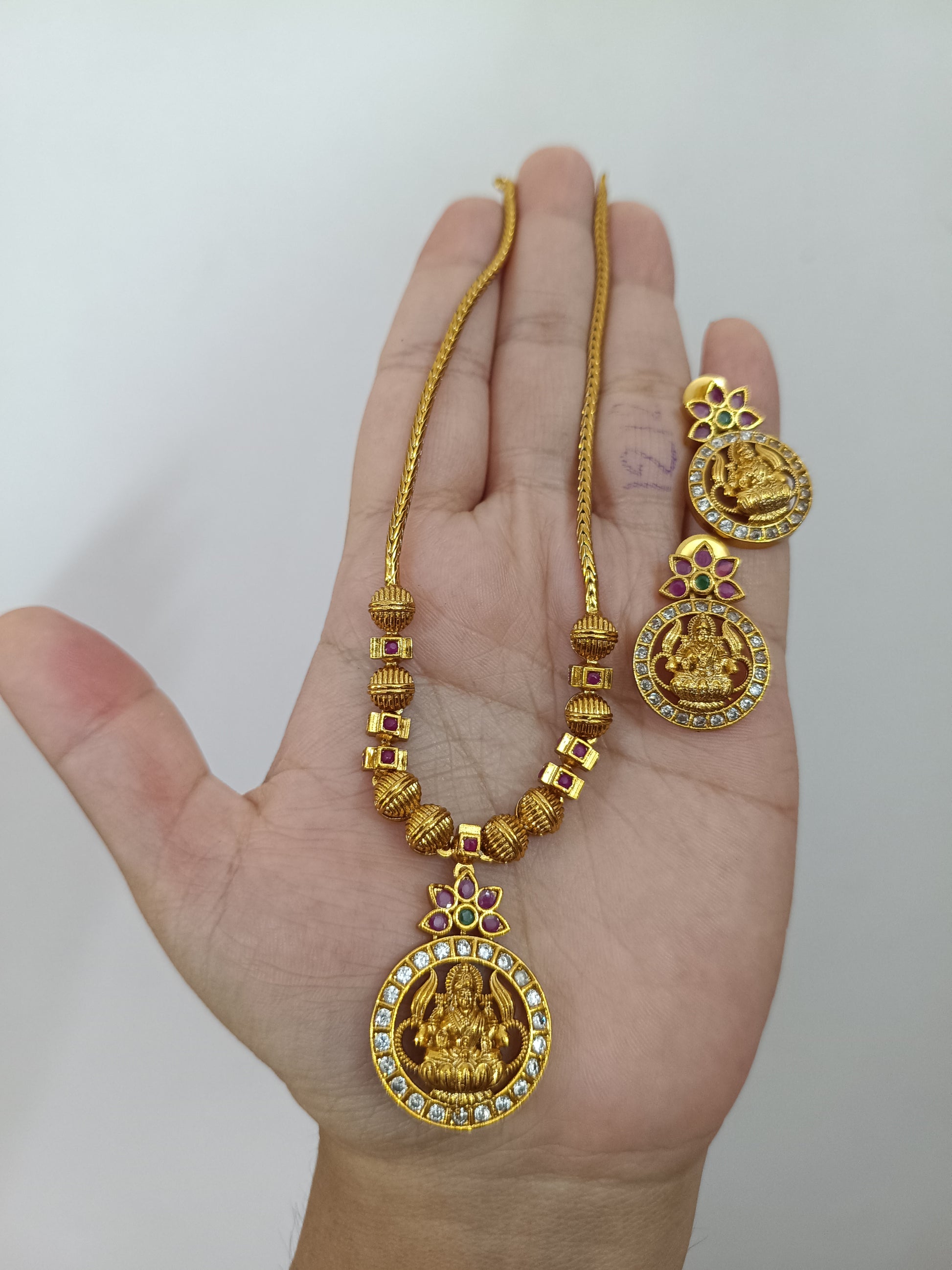 Divine Lakshmi Mottif Necklace Set