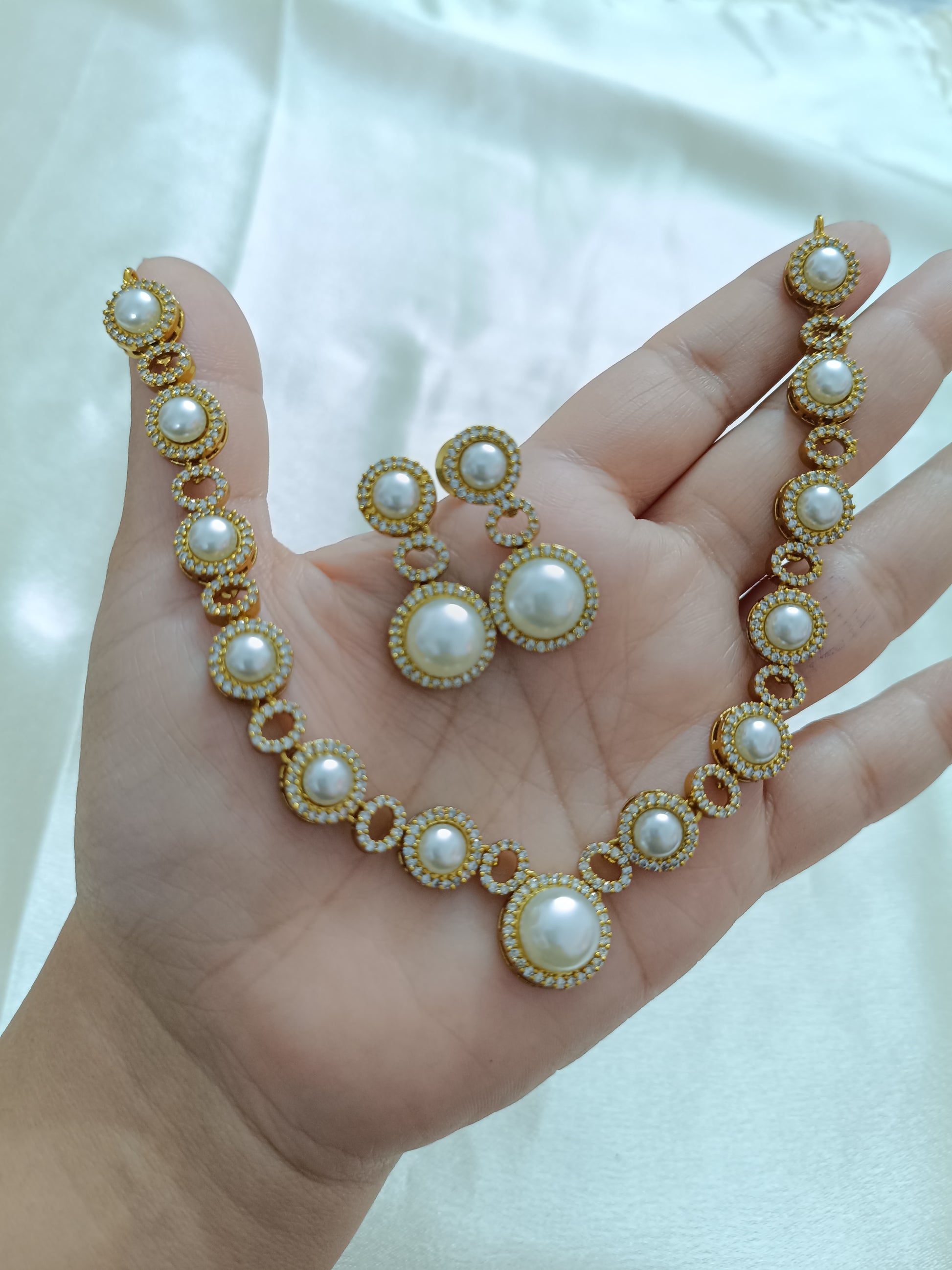Pearl Necklace Set