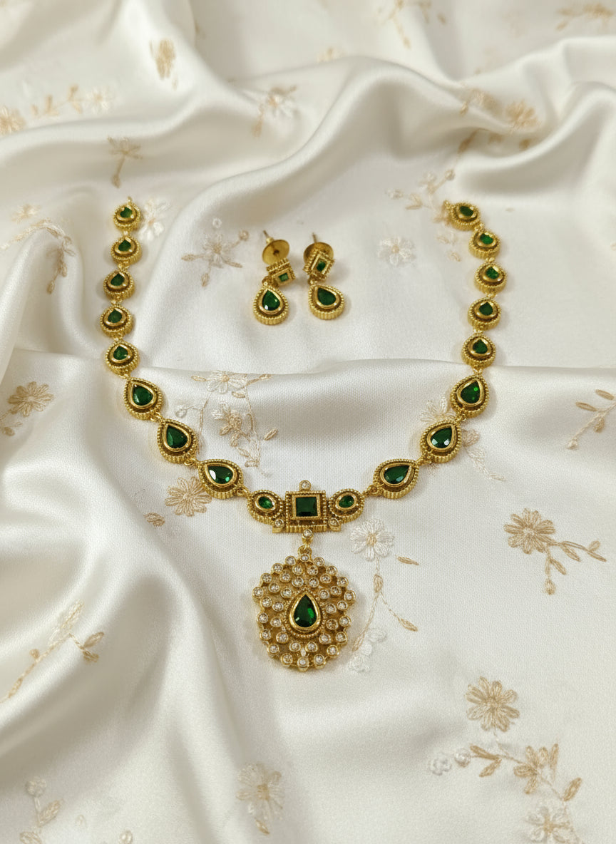 Low Budget Celebrity Inspired Necklace Set