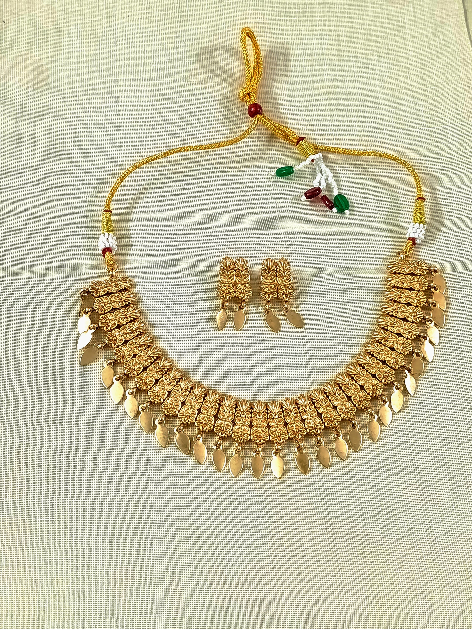 Matte Finish Poothali Necklace