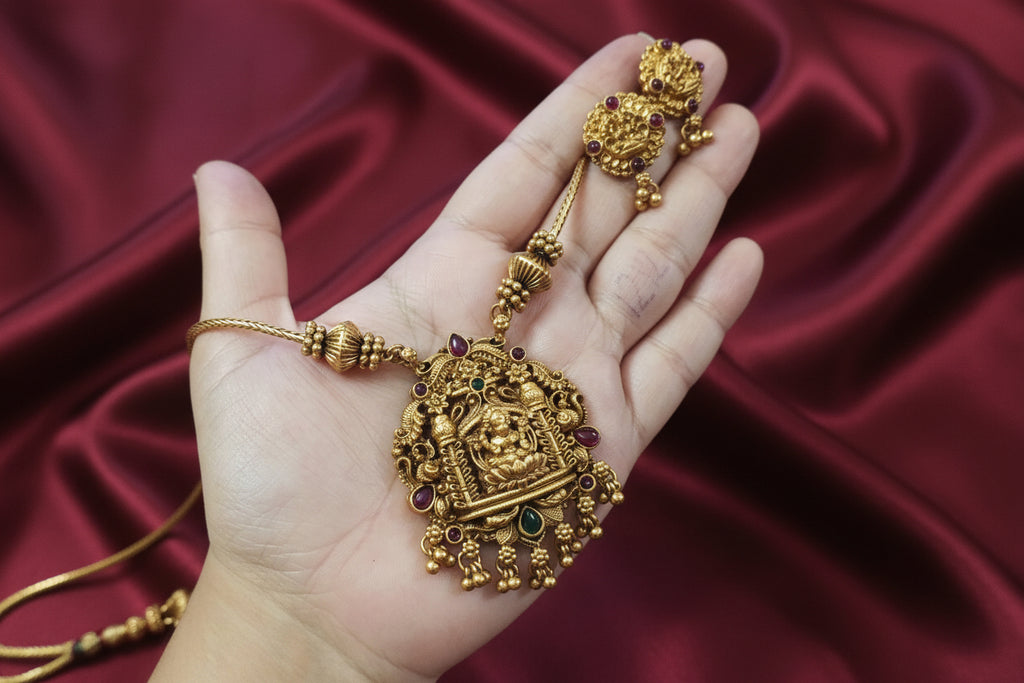 Lakshmi Pendant Mid Long Necklace Set