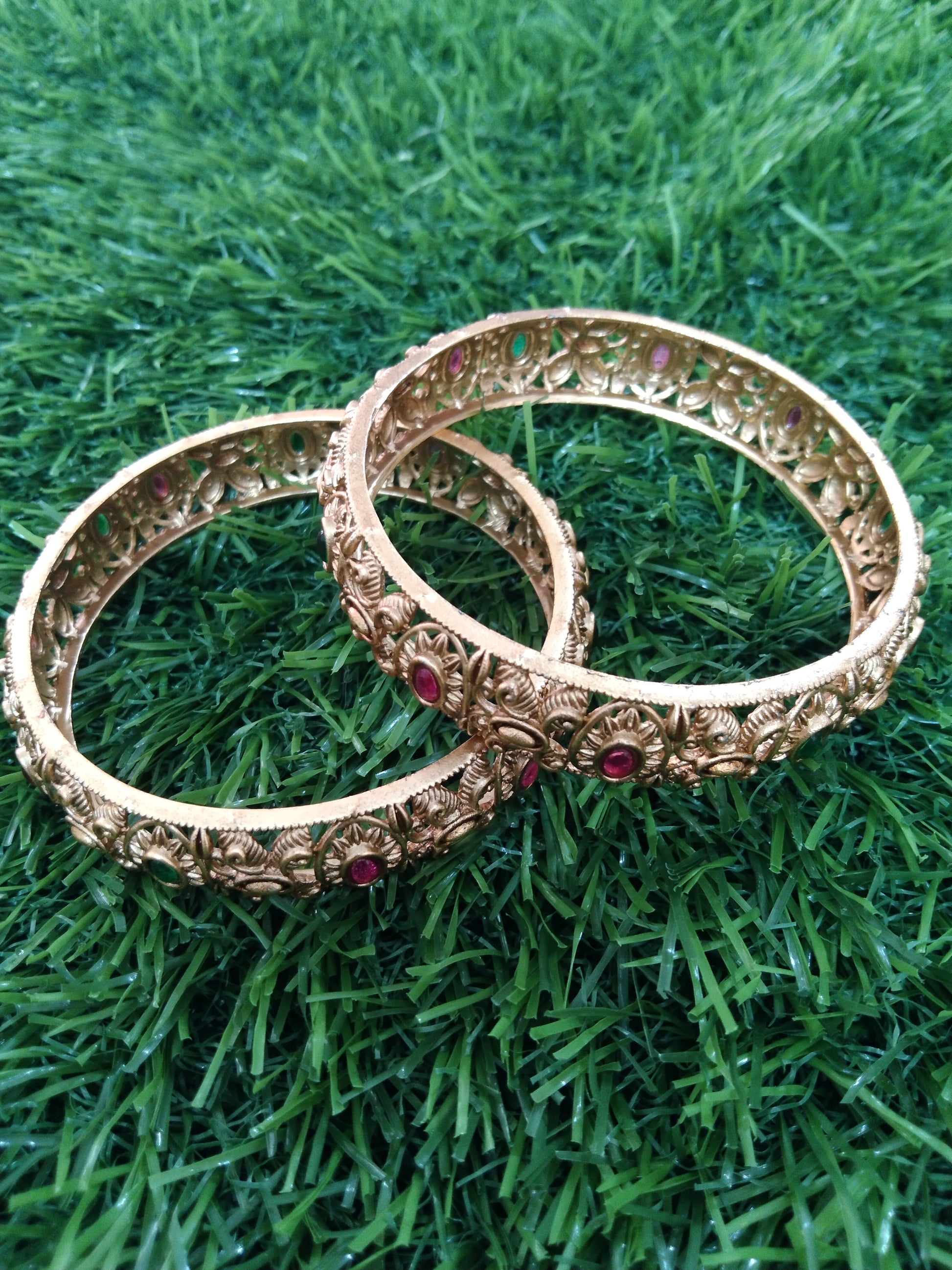 Non Idol Bangle Set of 2