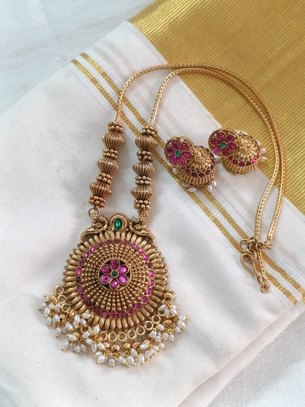 Non Idol Pendant Mid Long Necklace Set V17