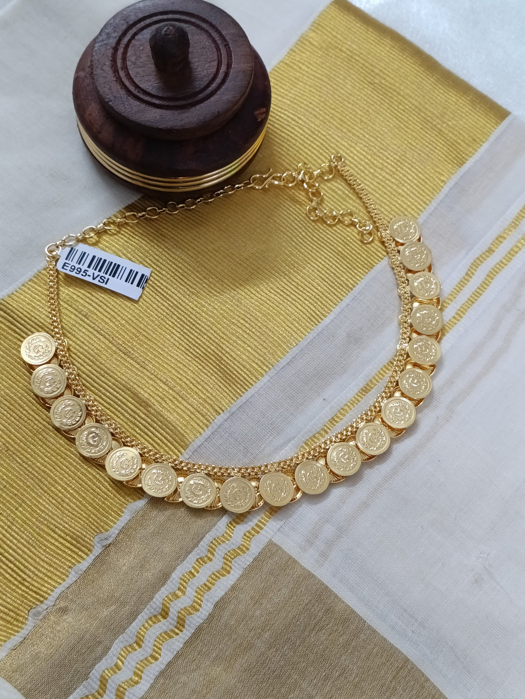 Micro Polish Reversible Coin Mango Necklace