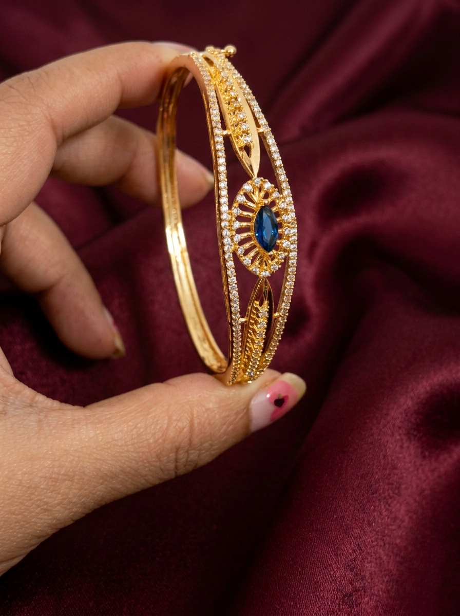 AD Open Bangle V10