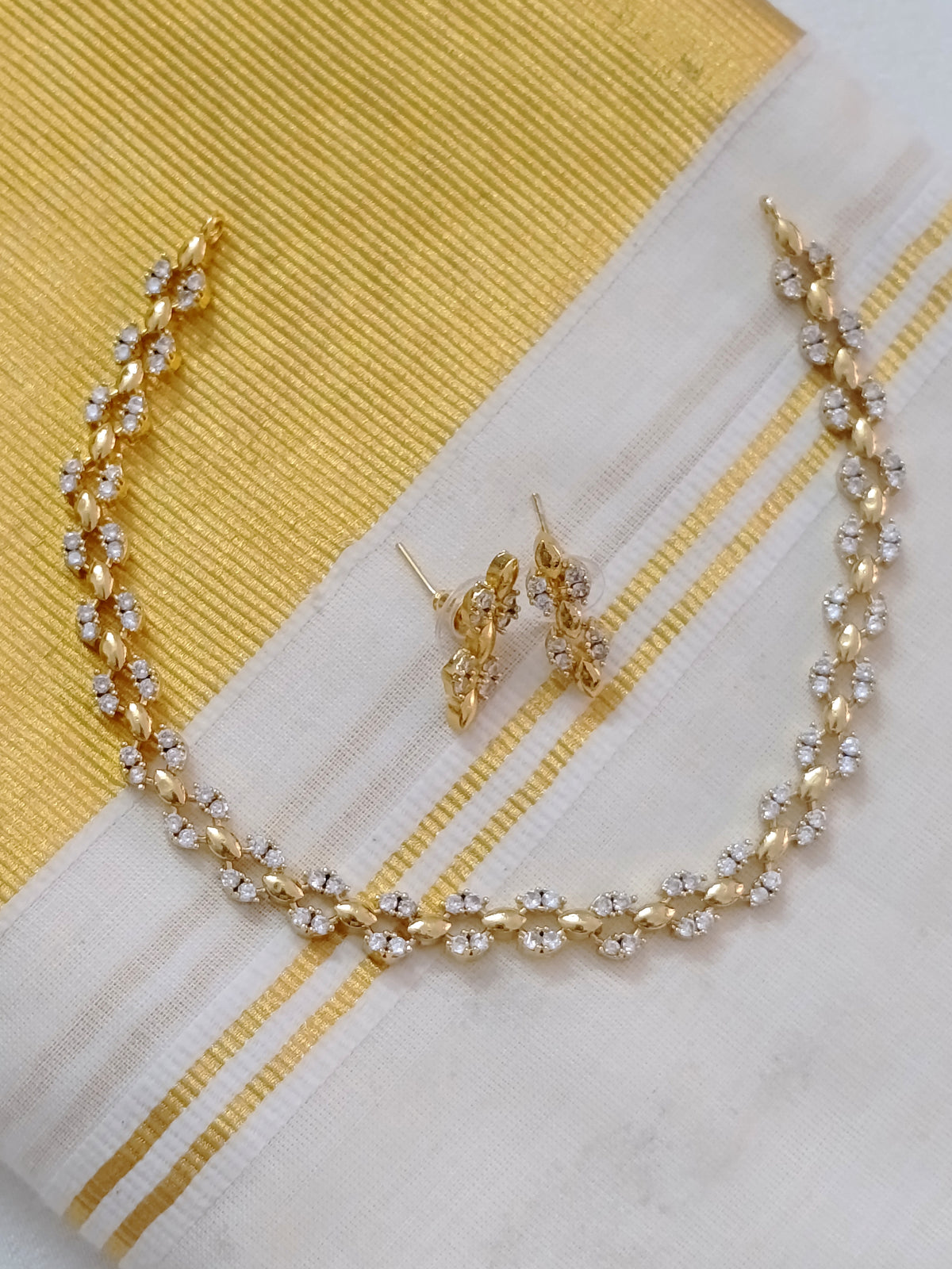 AD Necklace Set V200