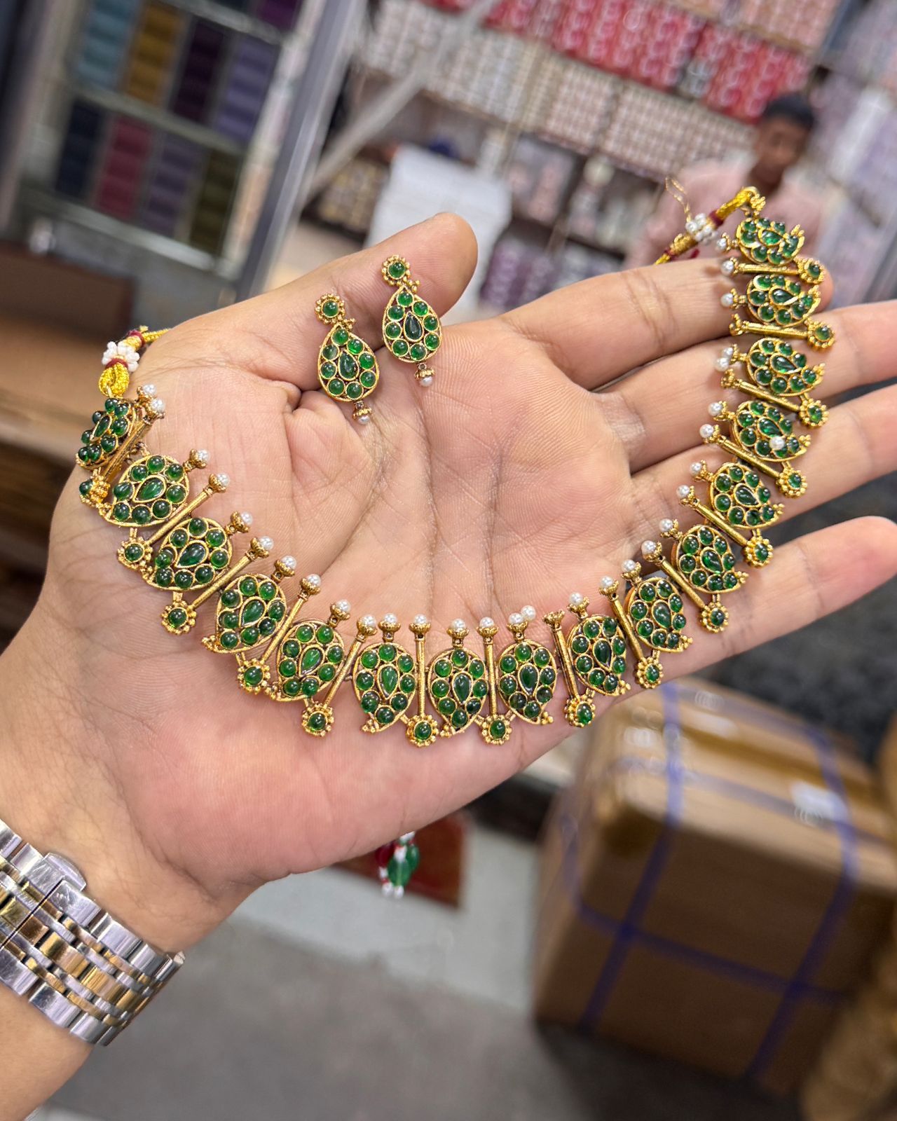 Low Price Kemp mango Necklace