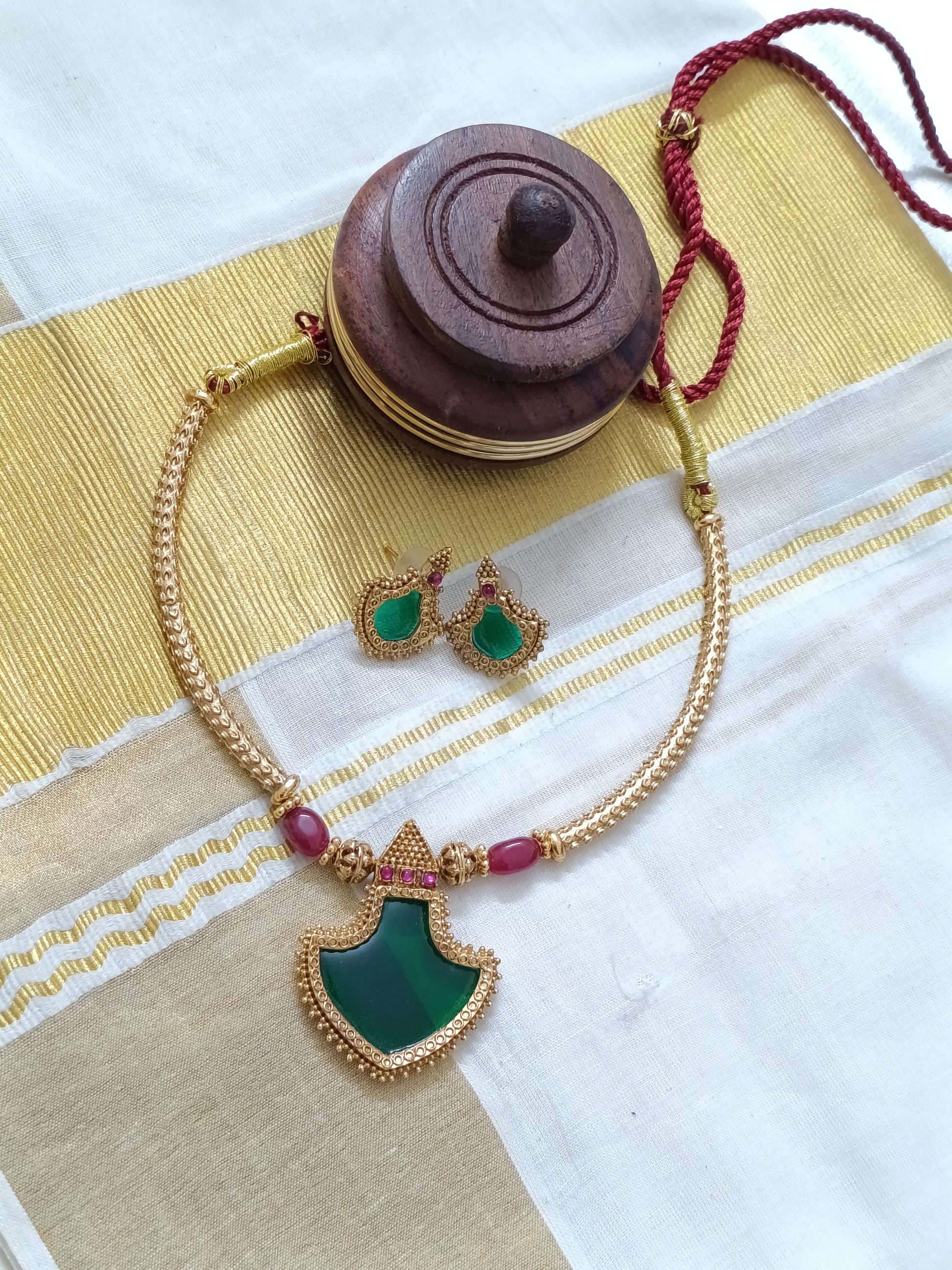 Palakka Hasli Necklace Set