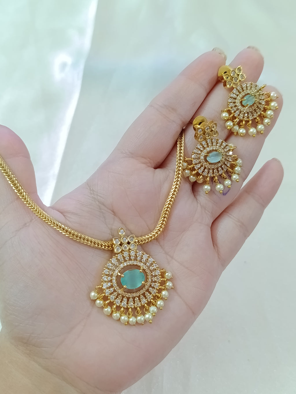 AD Stone Necklace Set V40