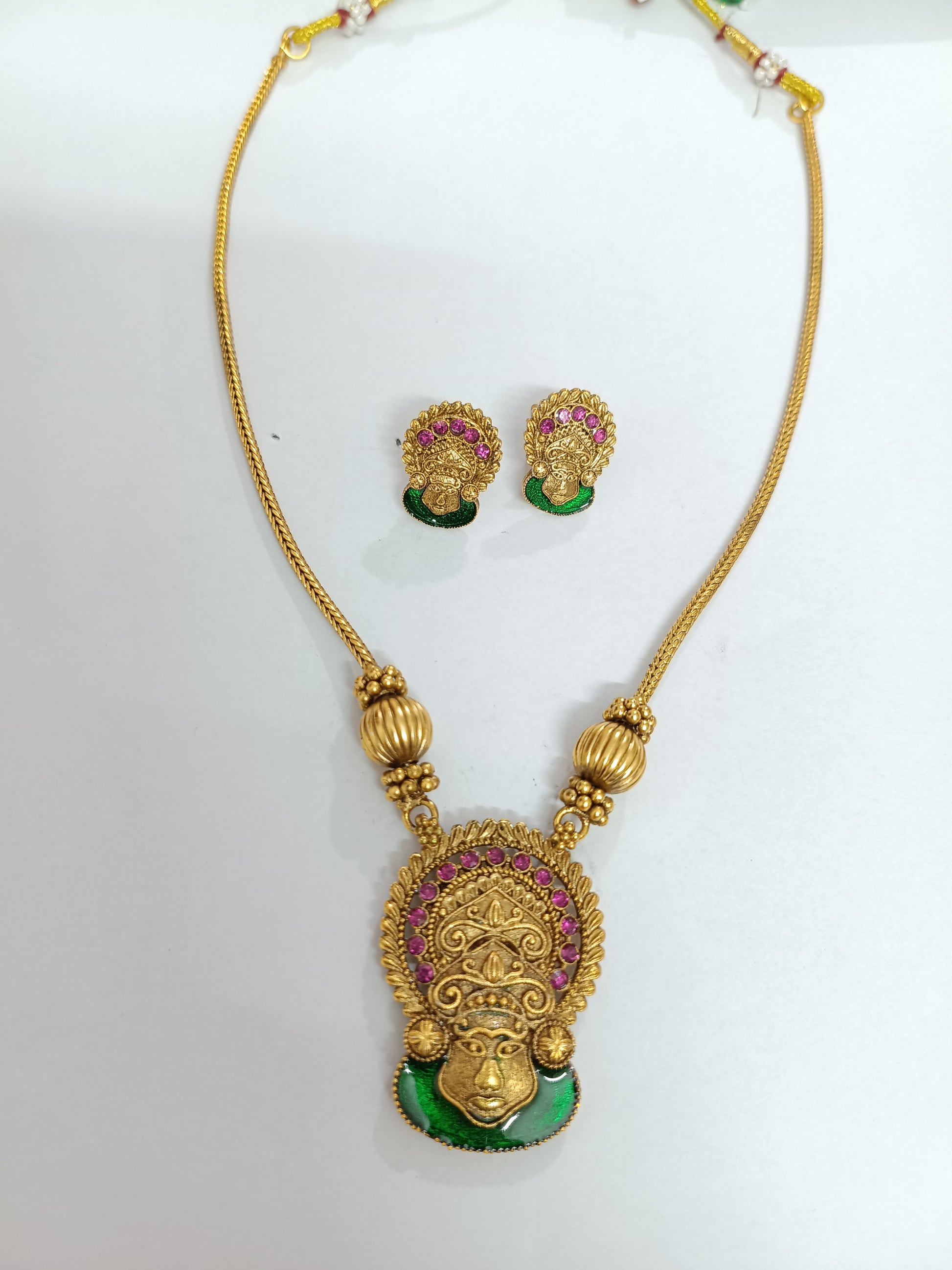 Small Kathakali Pendant Necklace Set