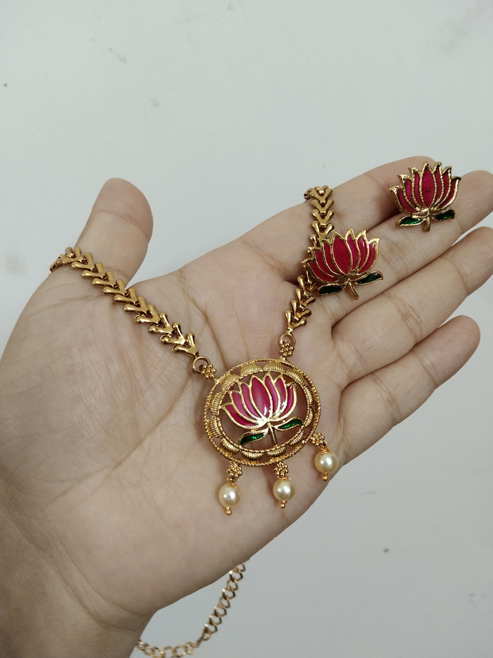 Lotus Pendant Long Necklace Set