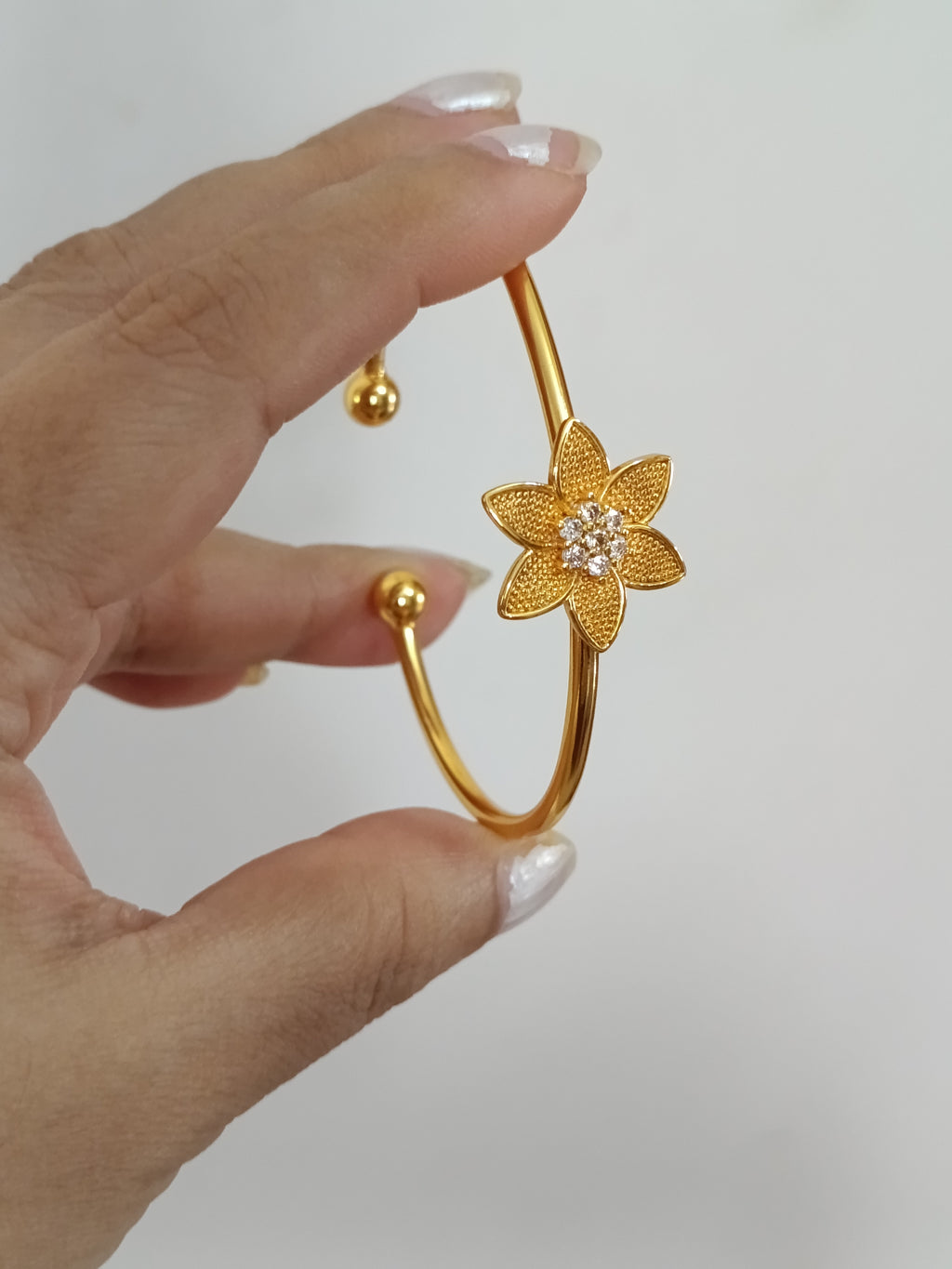 Micro Polish Flower Open Bangle