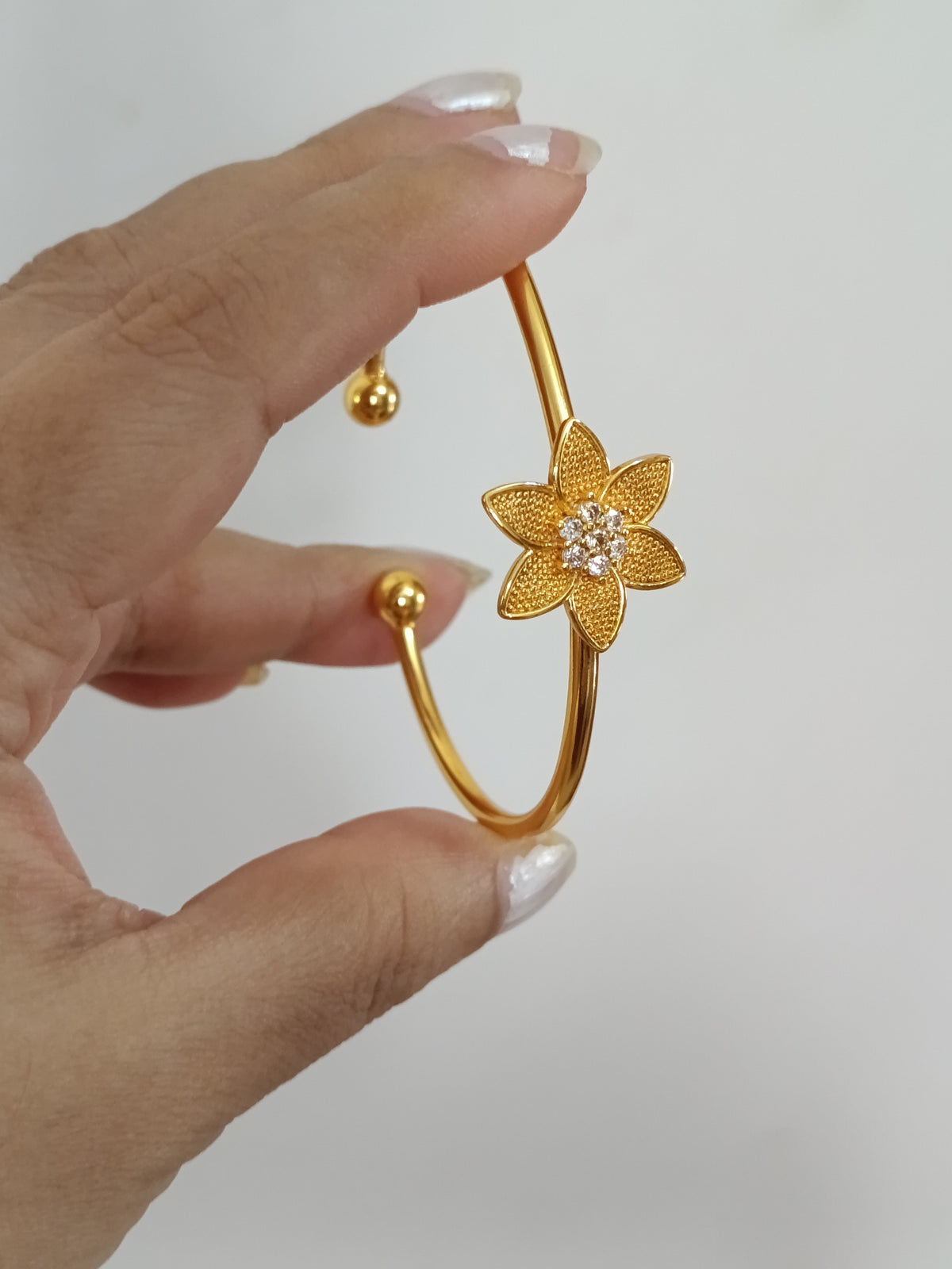 Micro Polish Flower Open Bangle