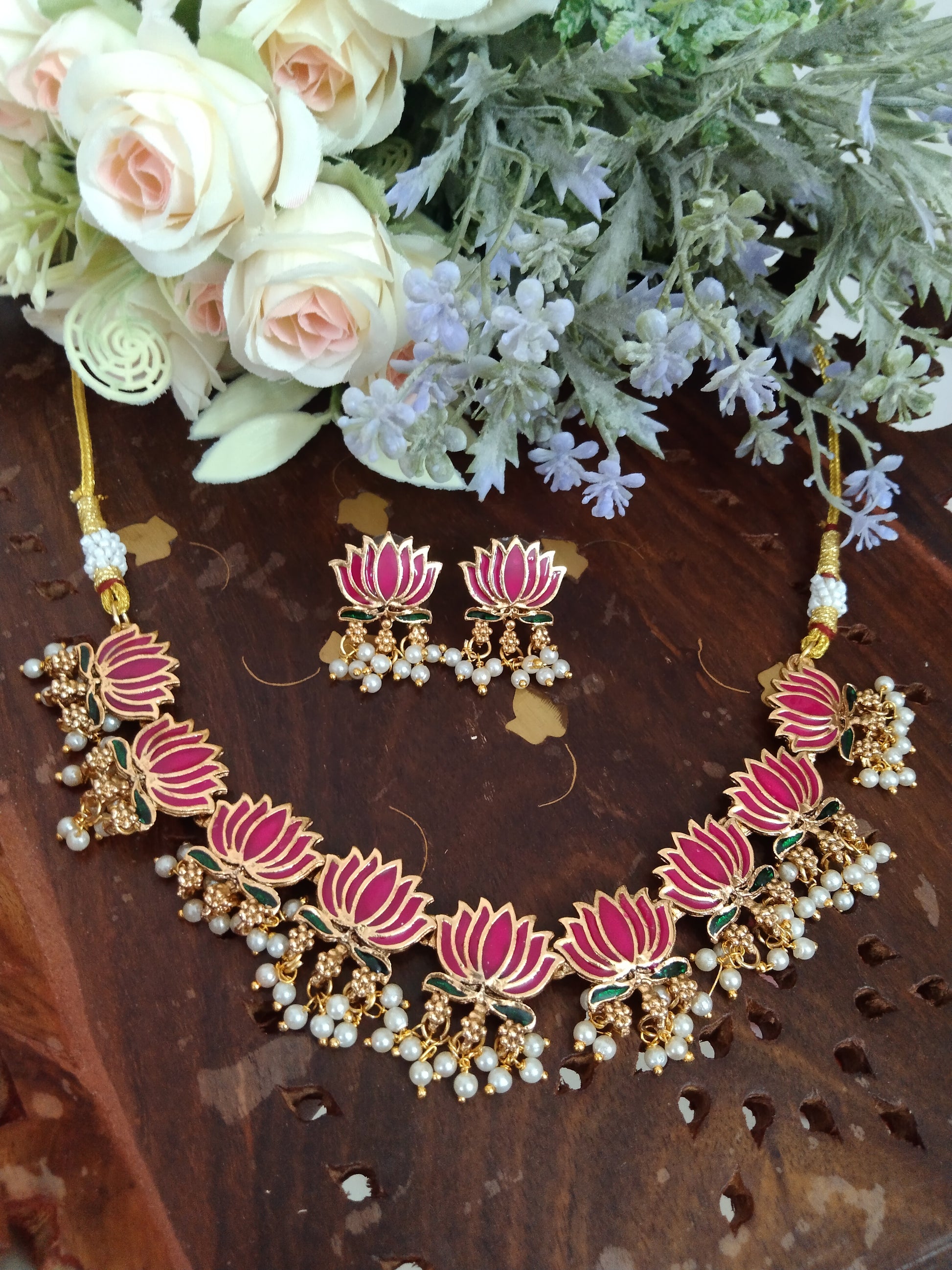 Multi Lotus Pearl Drop Necklace Set