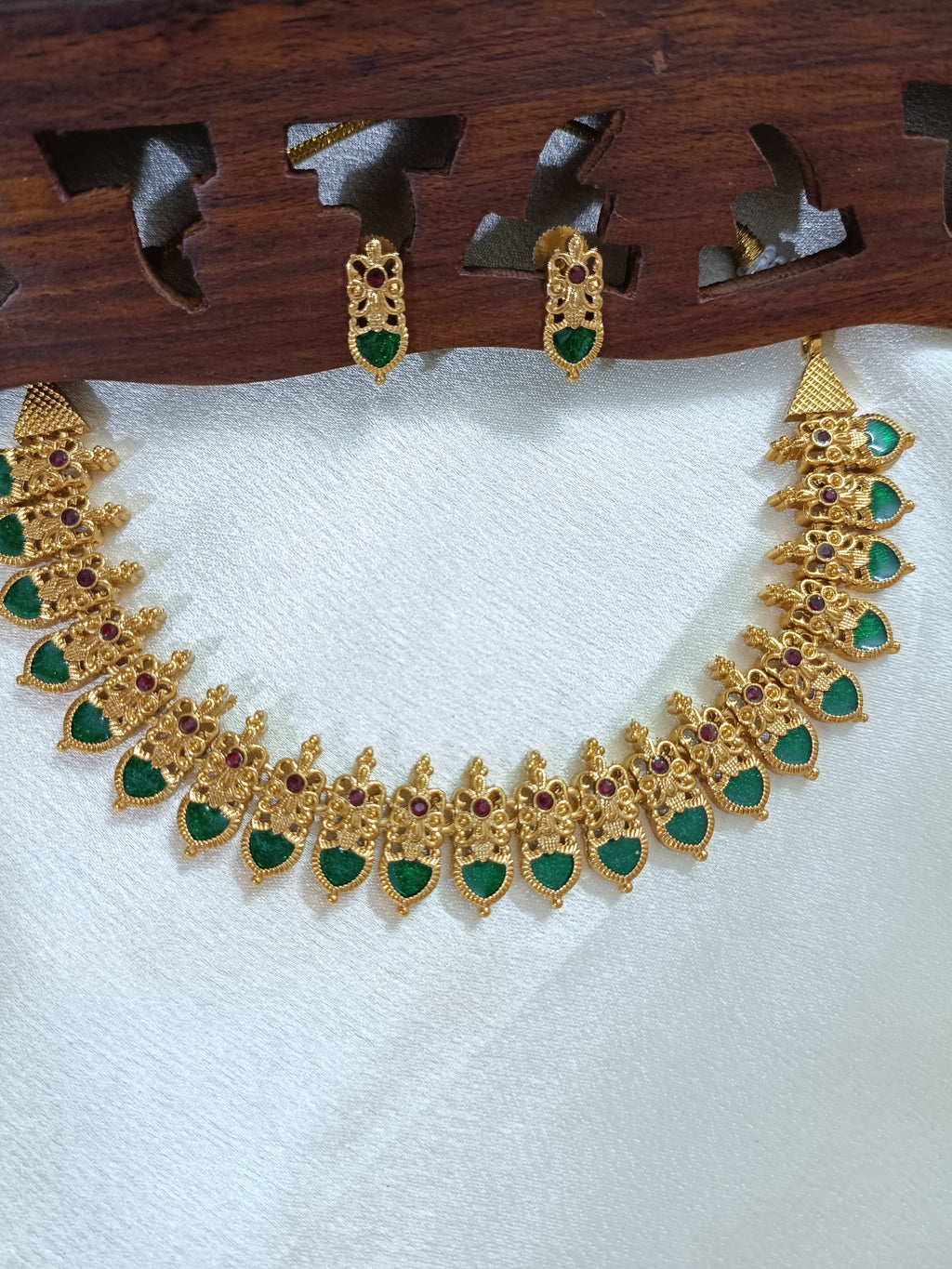 Sreemukhi Necklace