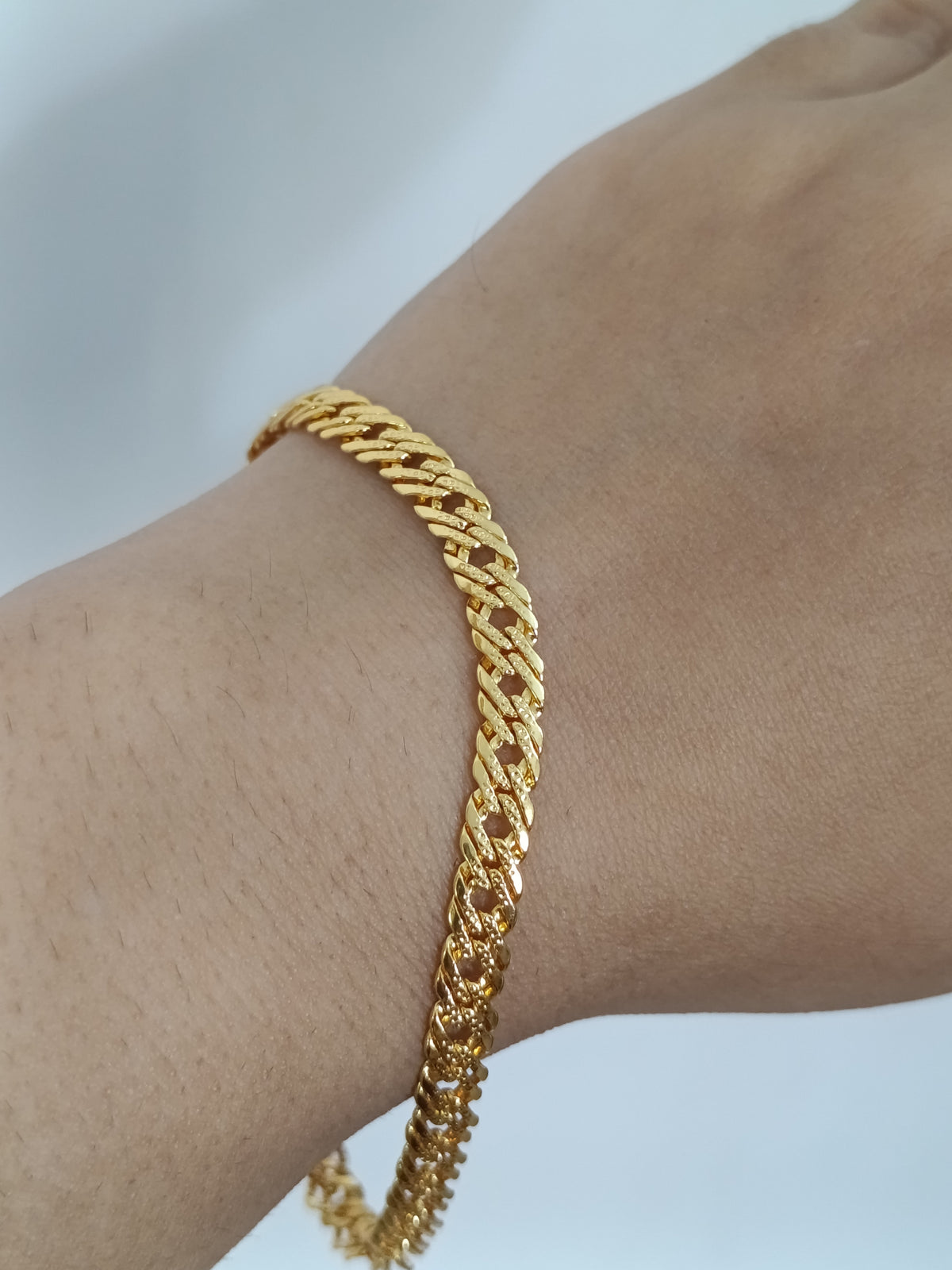 Micro Polish Arimalor Bracelet